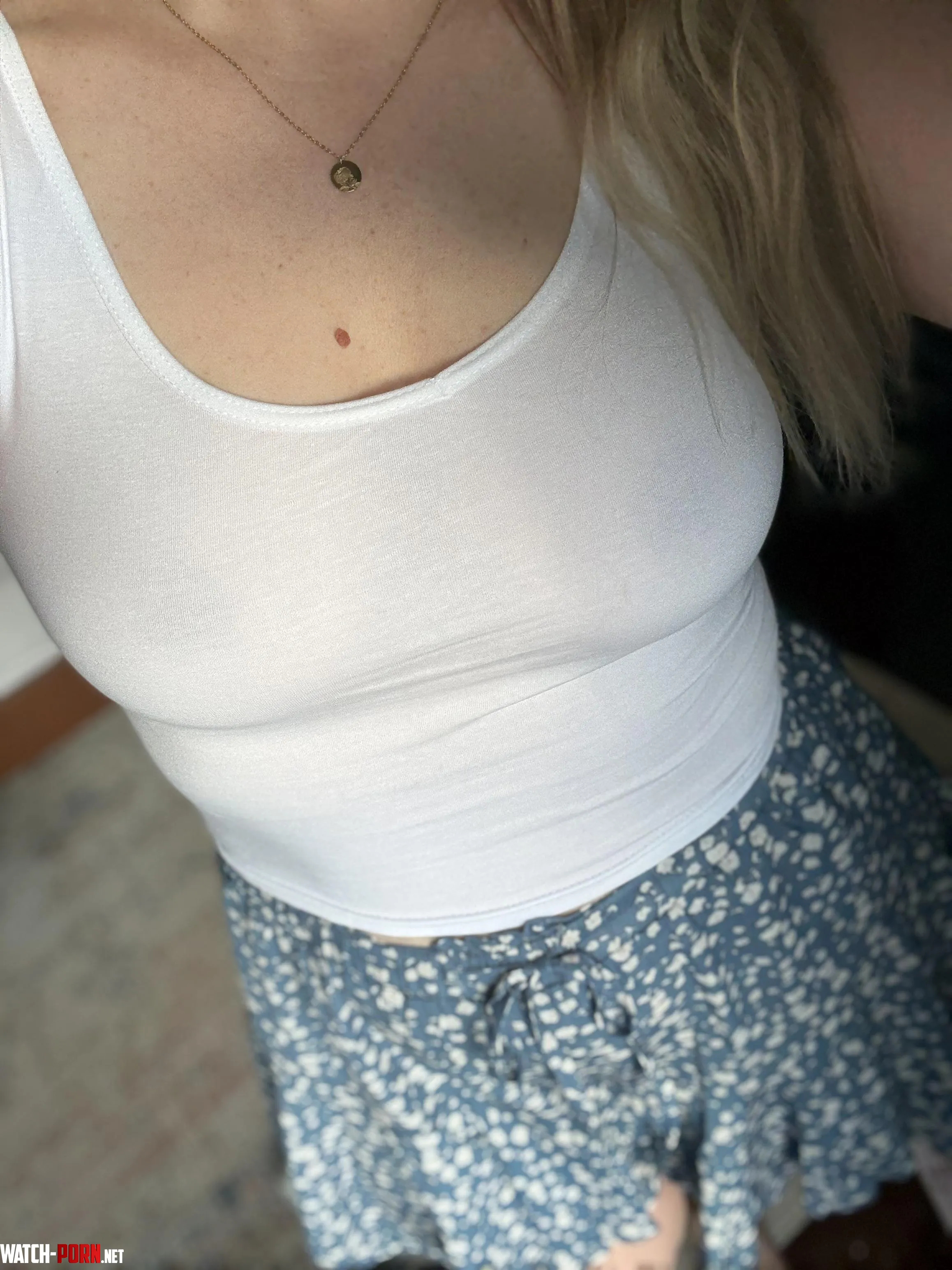 I hope I get some looks today. by RosiBottem