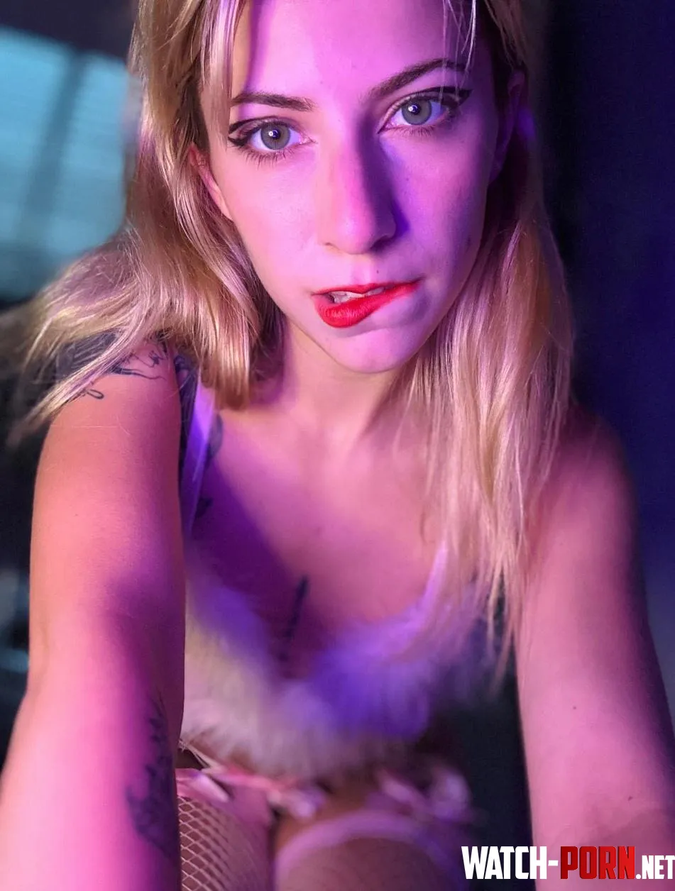 Hope you’re into petite girls by arousedwhoap