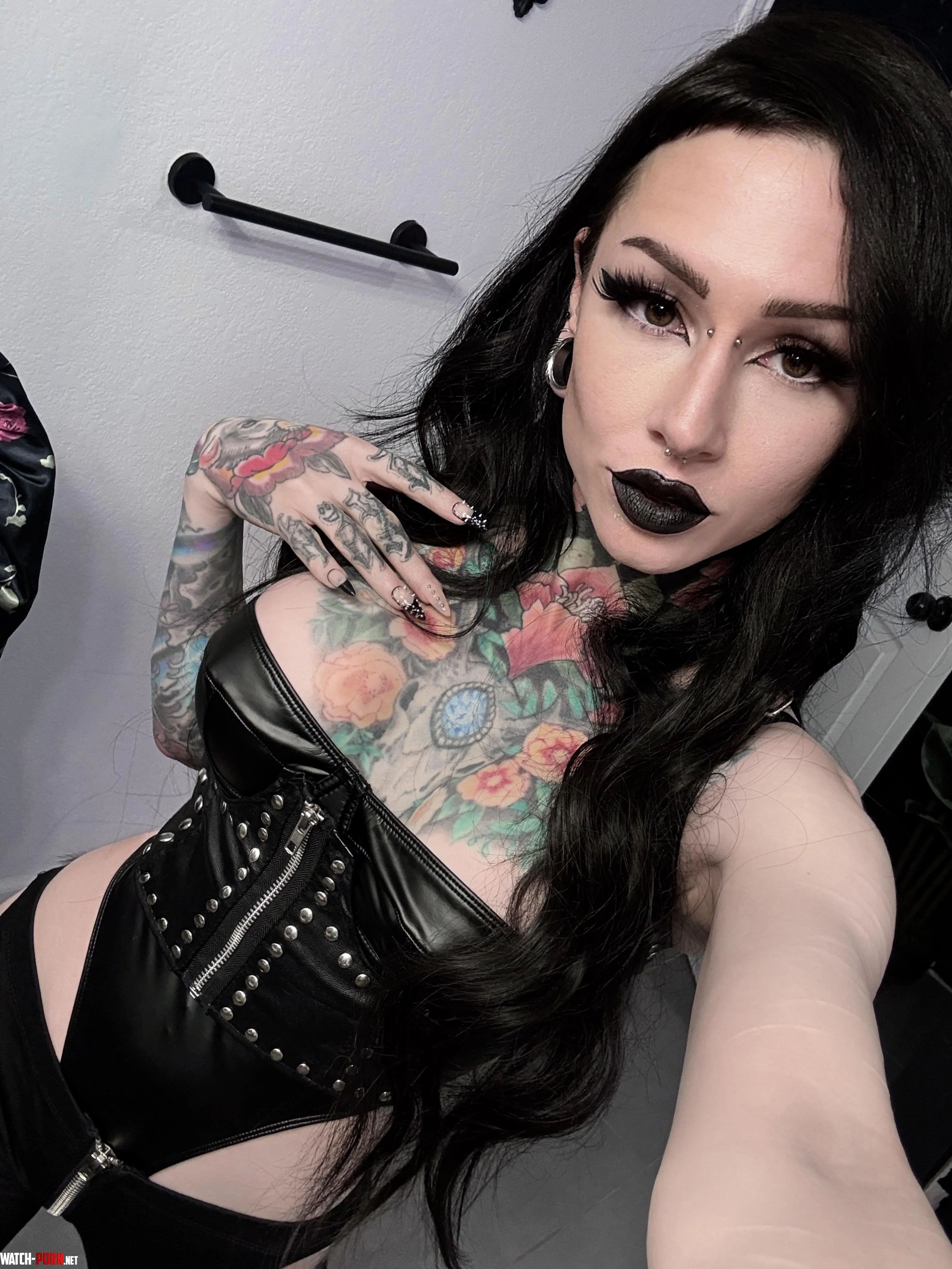 Think about how good your cum would look in my hair by Luna_sonora2