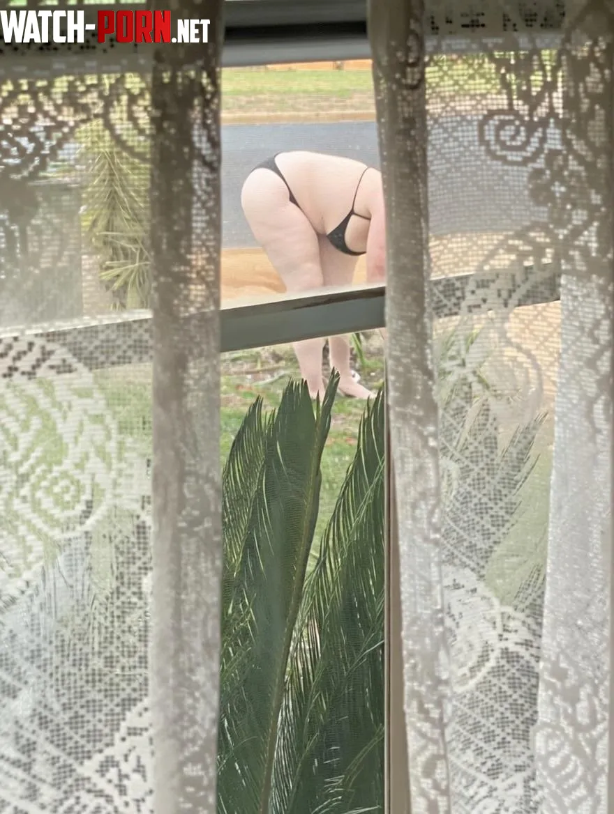 Wifey wearing this to do front yard work! by Potential_Storm3296