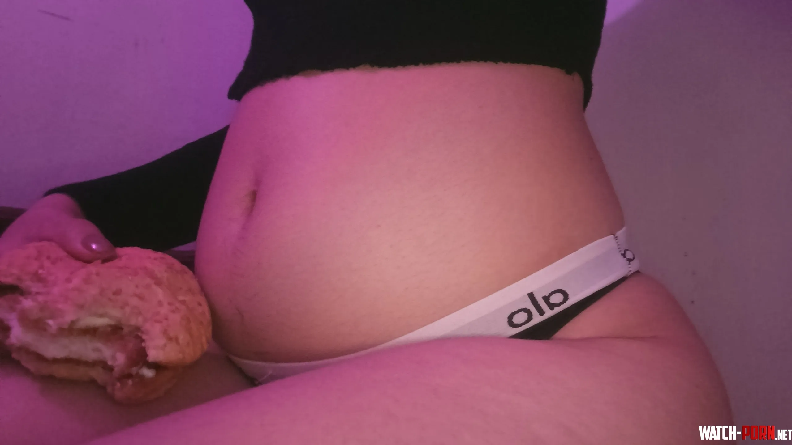 I wanna eat BURGUER by orianabelly