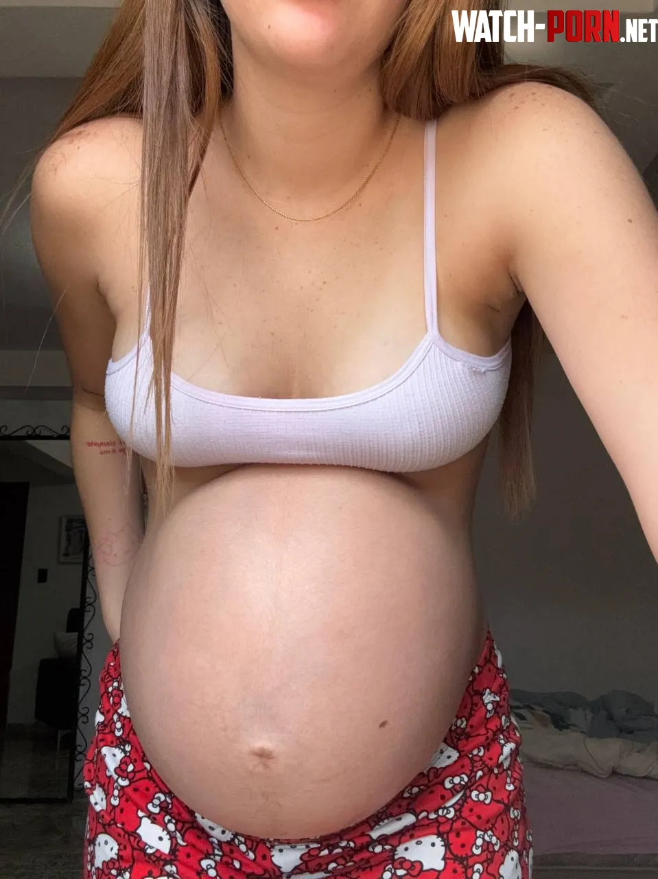 Being pregnant makes me look very very sexy and daring what do you think? by Franbelly01