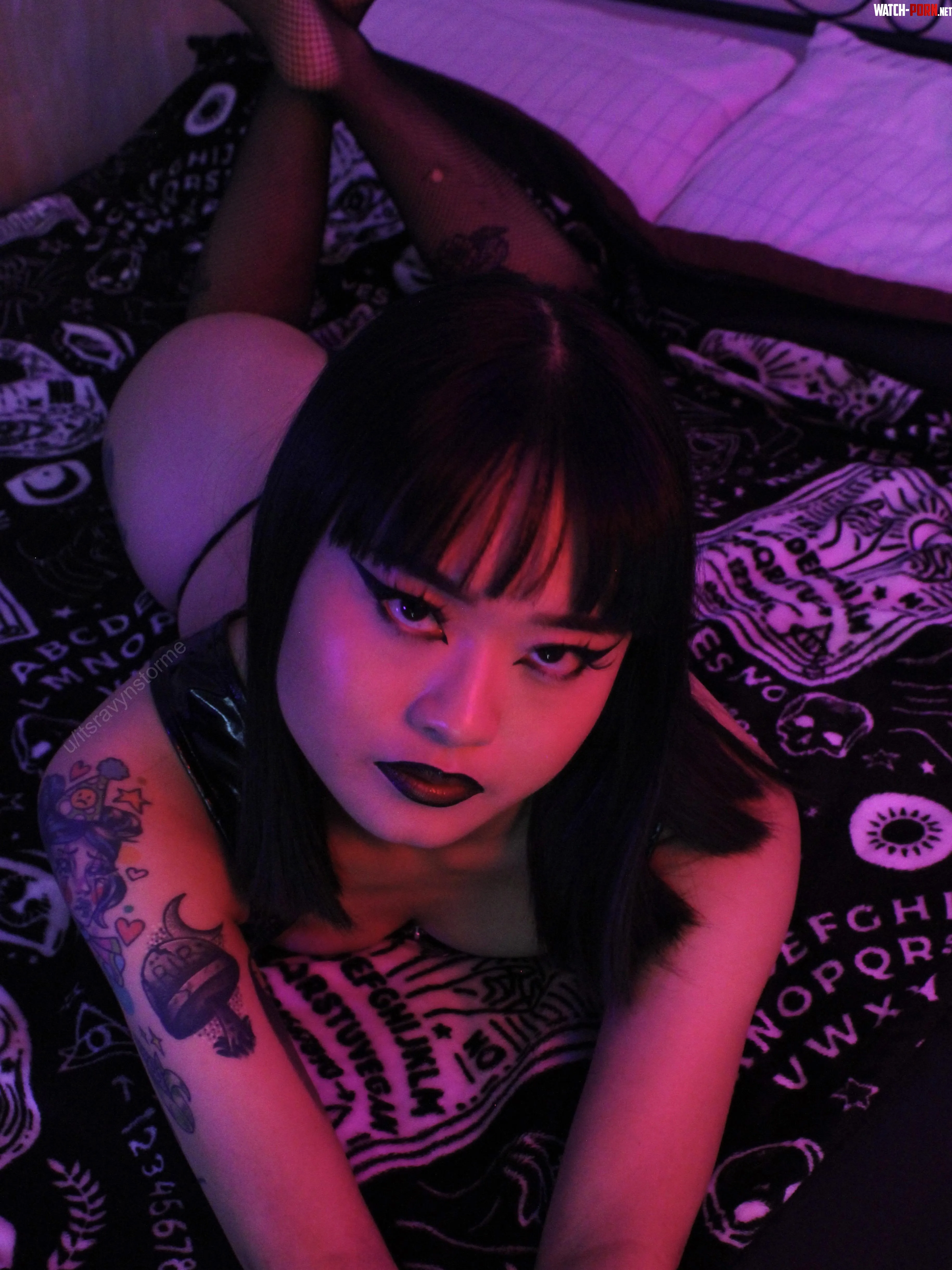 Nothing compares to a goth asian slut by itsravynstorme