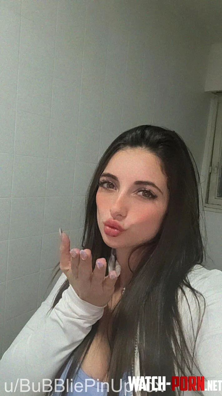 my soft juicy lips need smooches by BuBBliePinUpFox