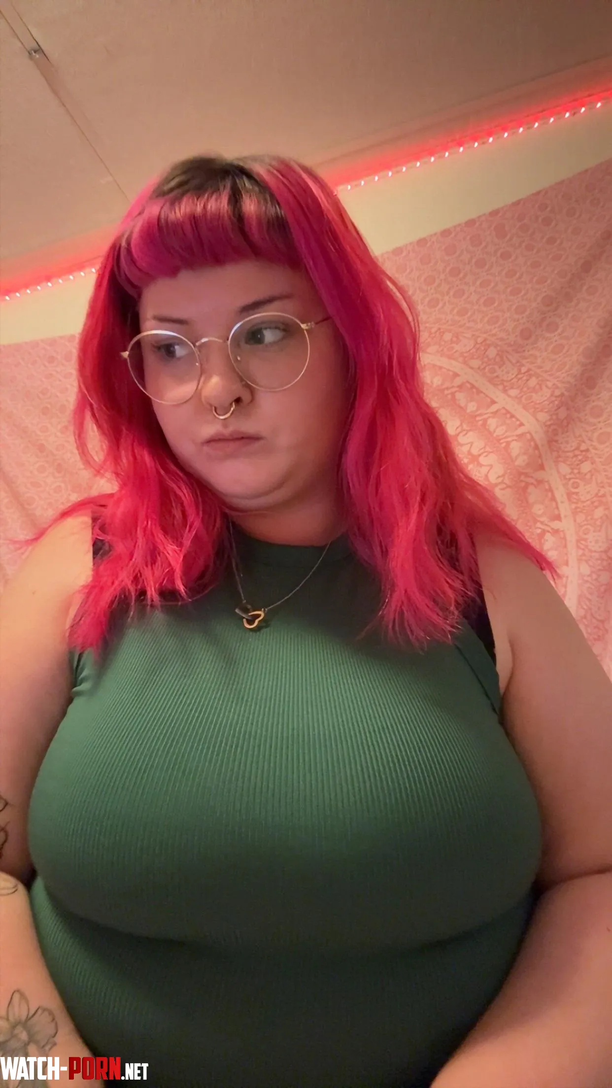 checking in: yes tiddies r still massive ! by mcdoublefan1999