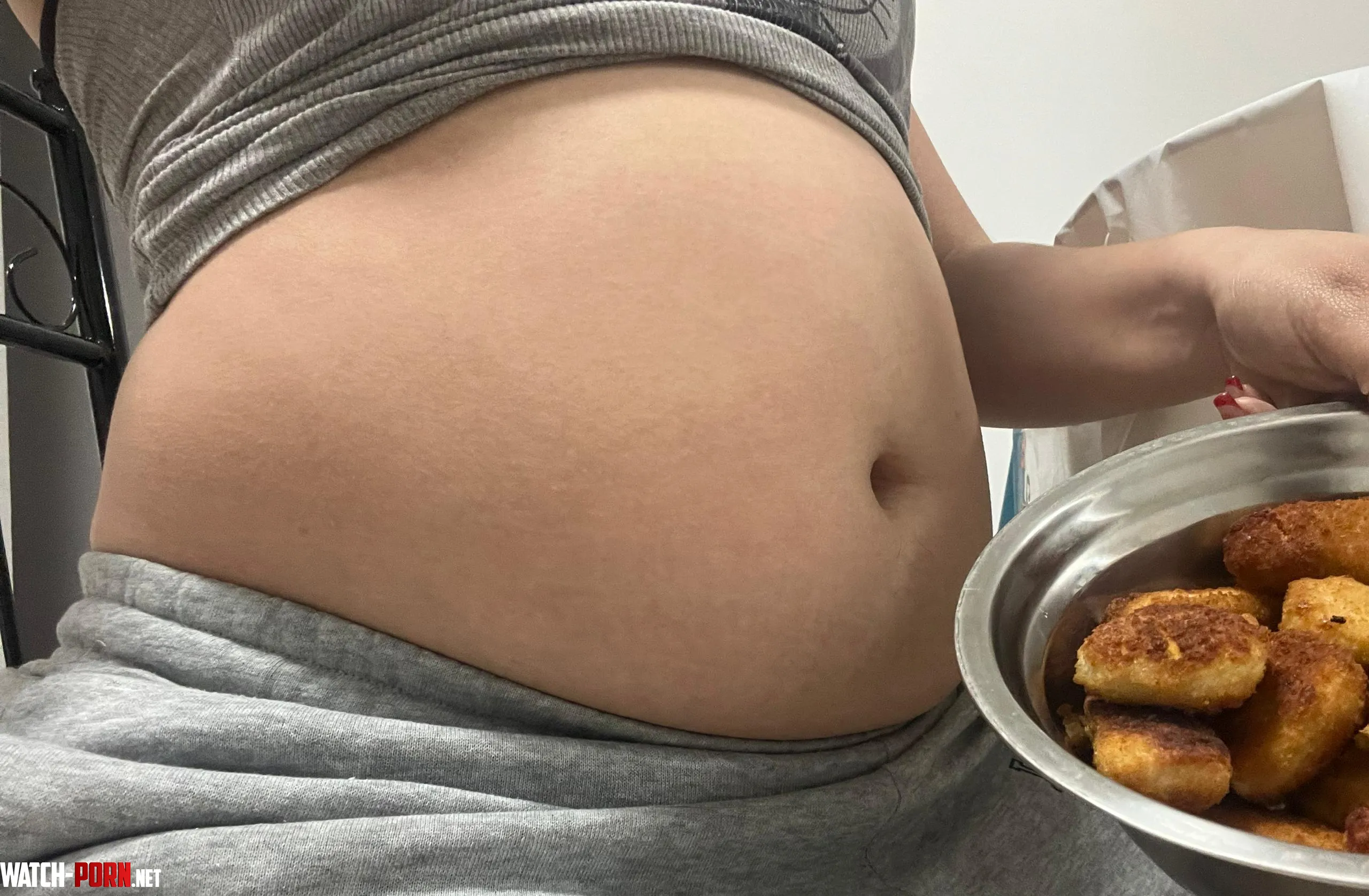 Full belly, happy heart ☝🏼 by acid_lemonk