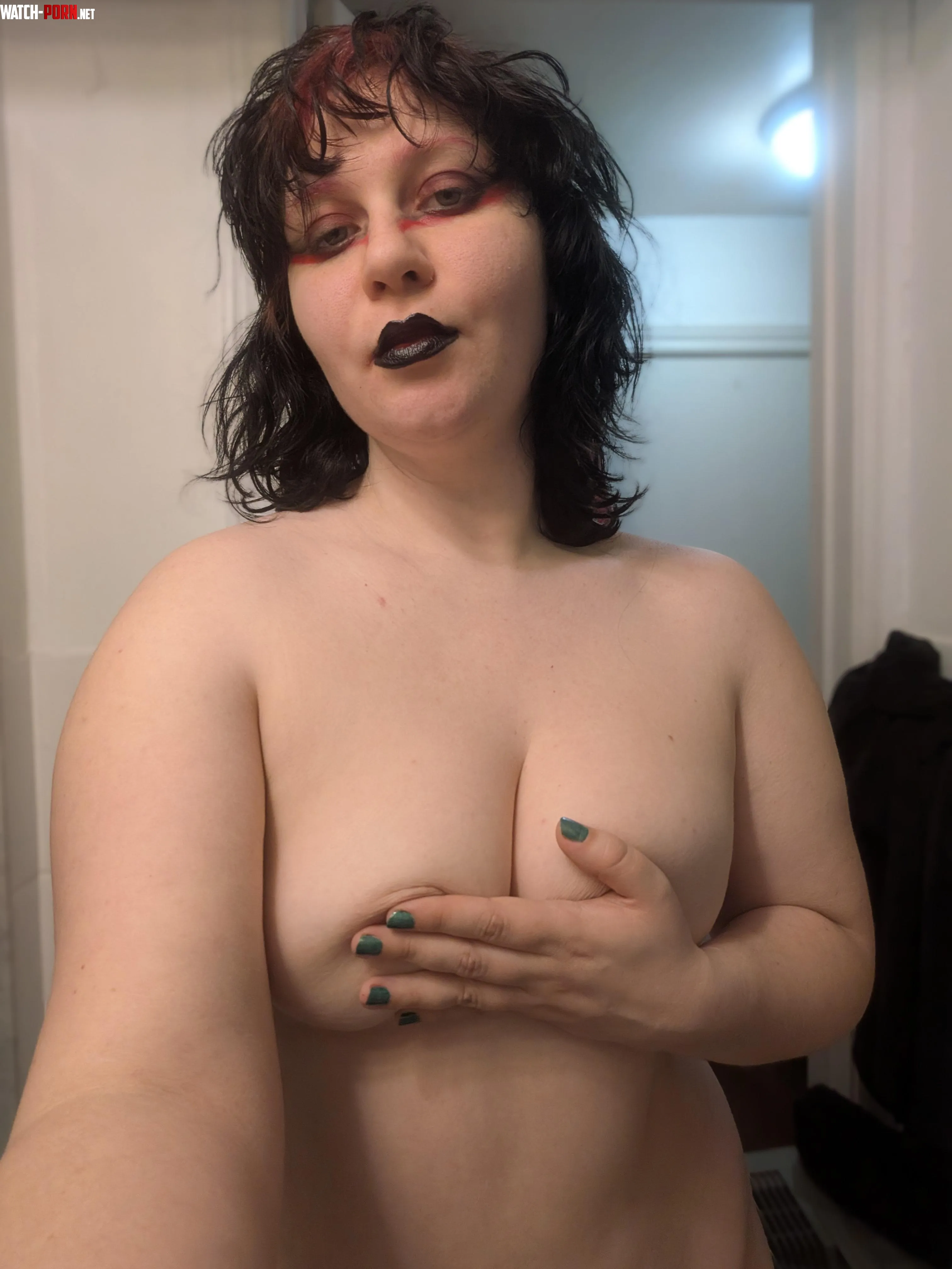 Snow white but goth and slutty by Dpnbitch