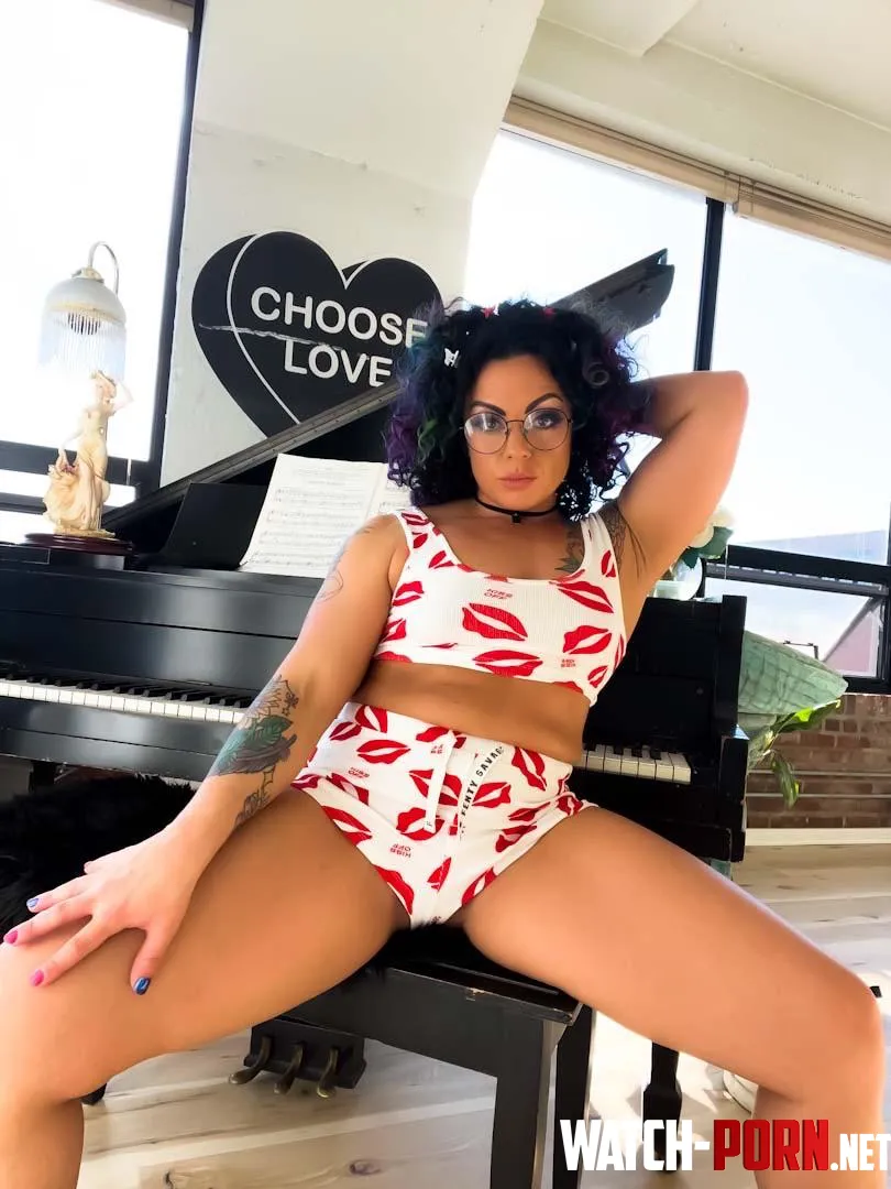 Wish these were real kisses… by Solodarling704