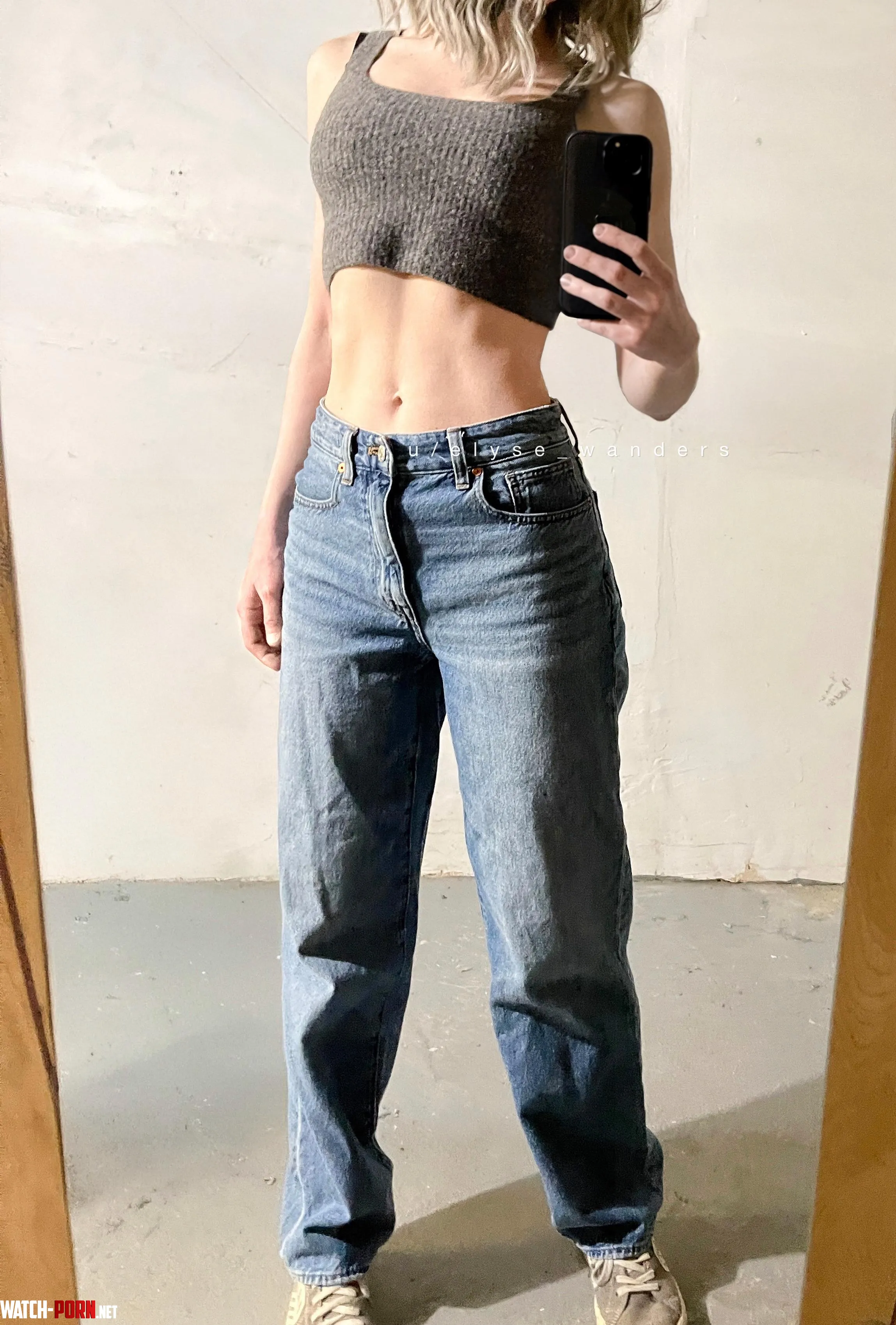 Always feel sexy in a crop top & baggy jeans by elyse_wanders