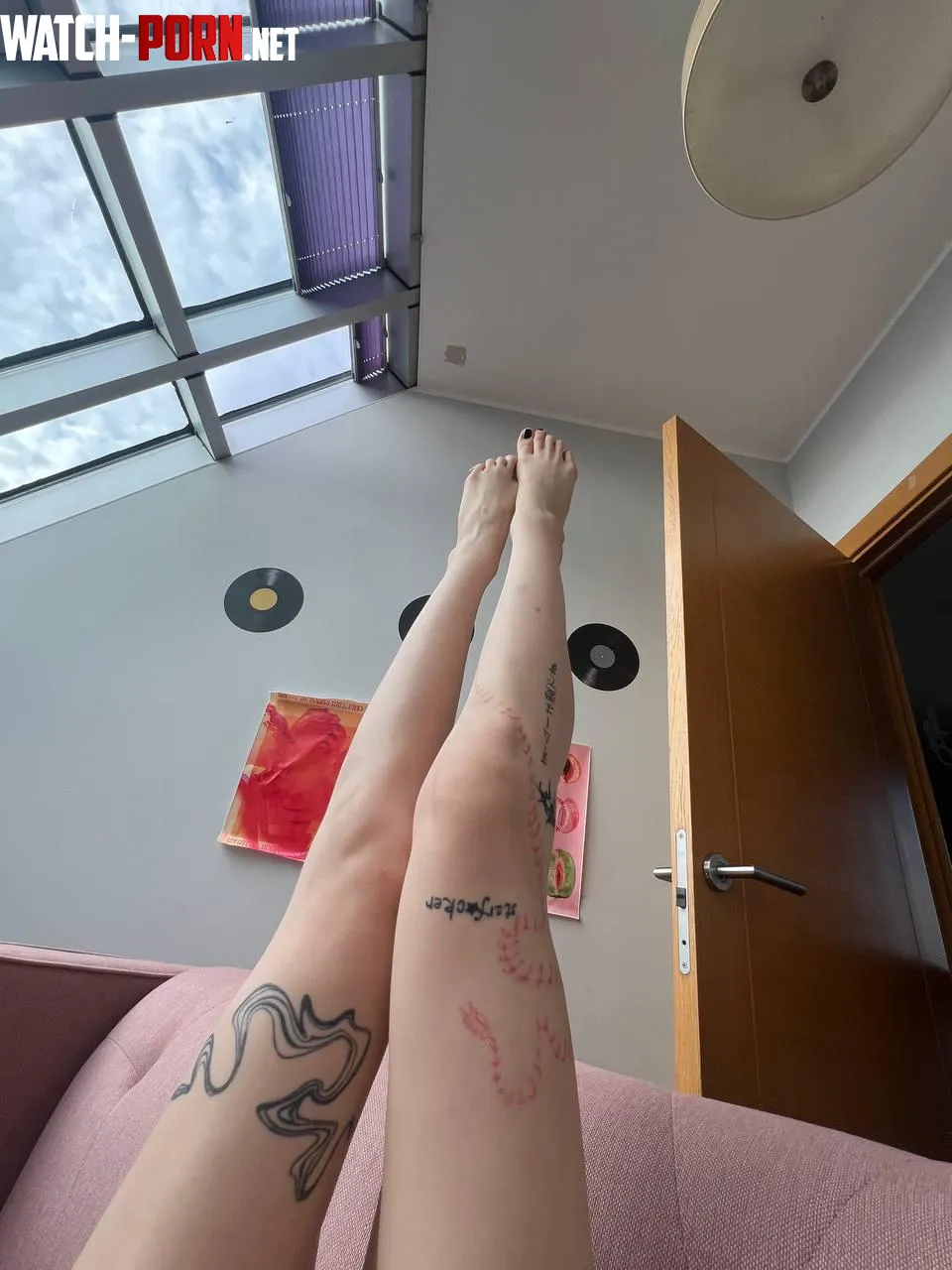 legs in action today by duskribbon