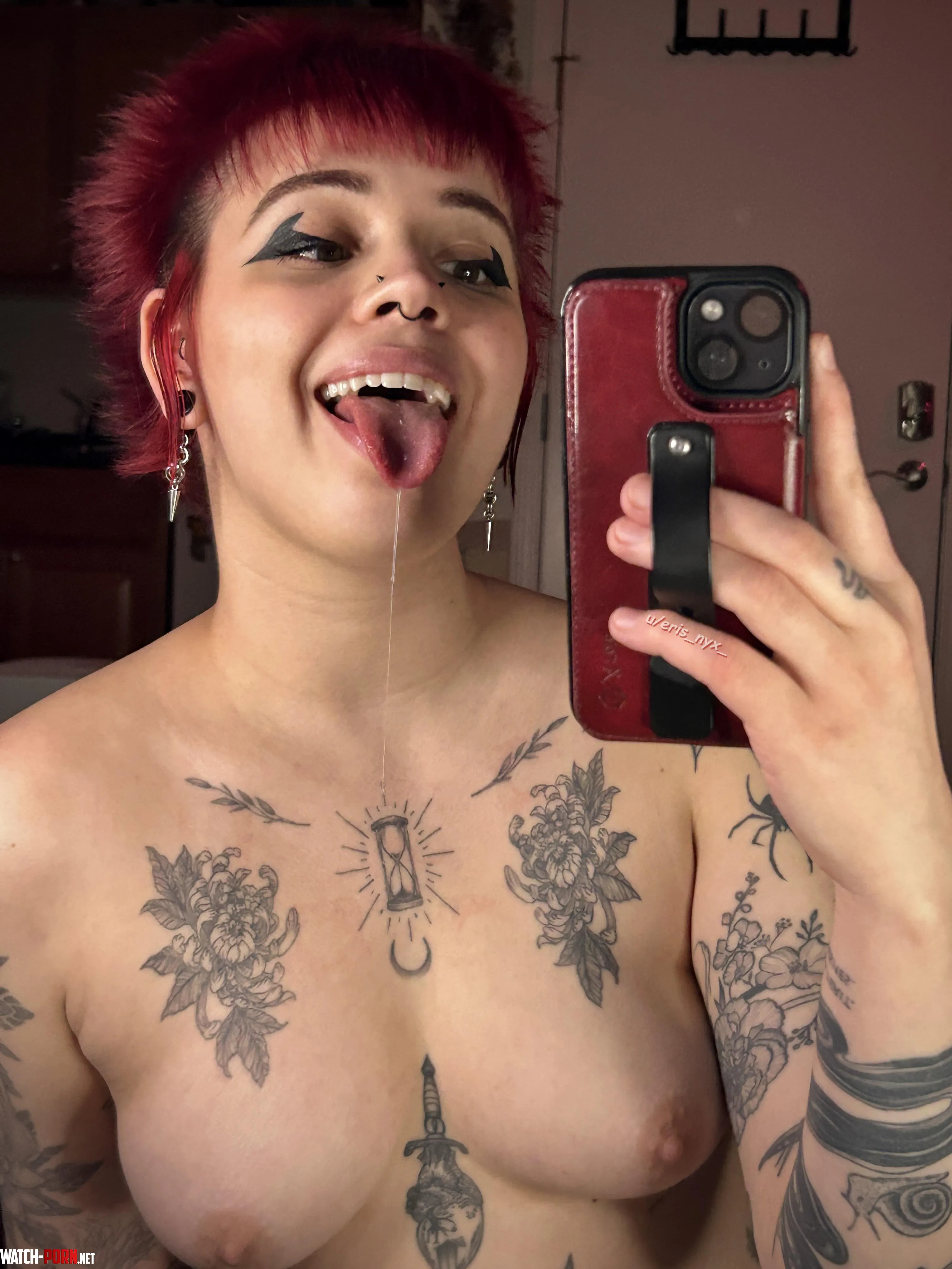 I can't help but drool every time I think about eating pussy 👅 by eris_nyx_