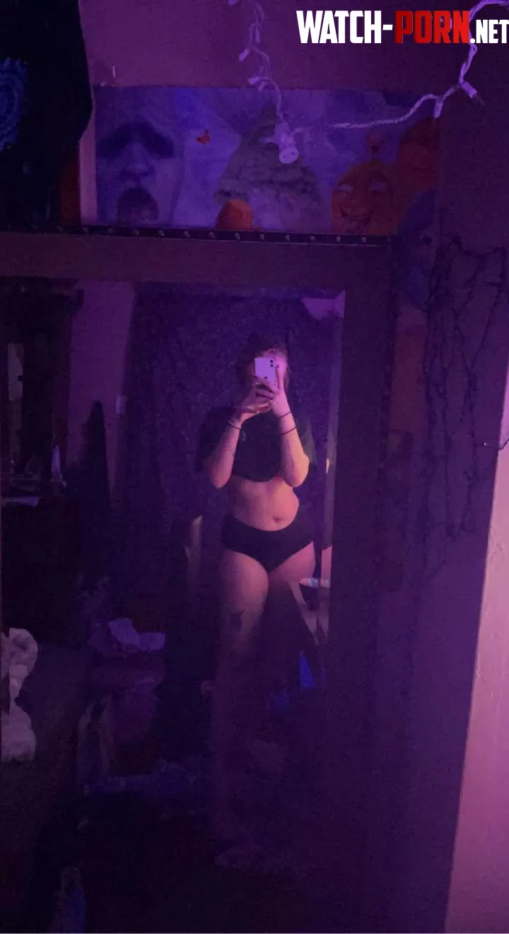 Anyone wanna sext? by Medium-Narwhal-1196