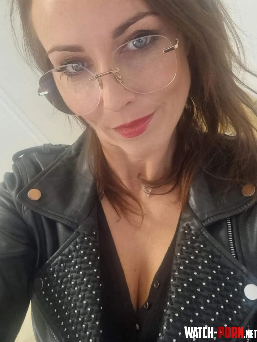 Just a 39 year old girl who has been single for 4 years... by fullmoon63