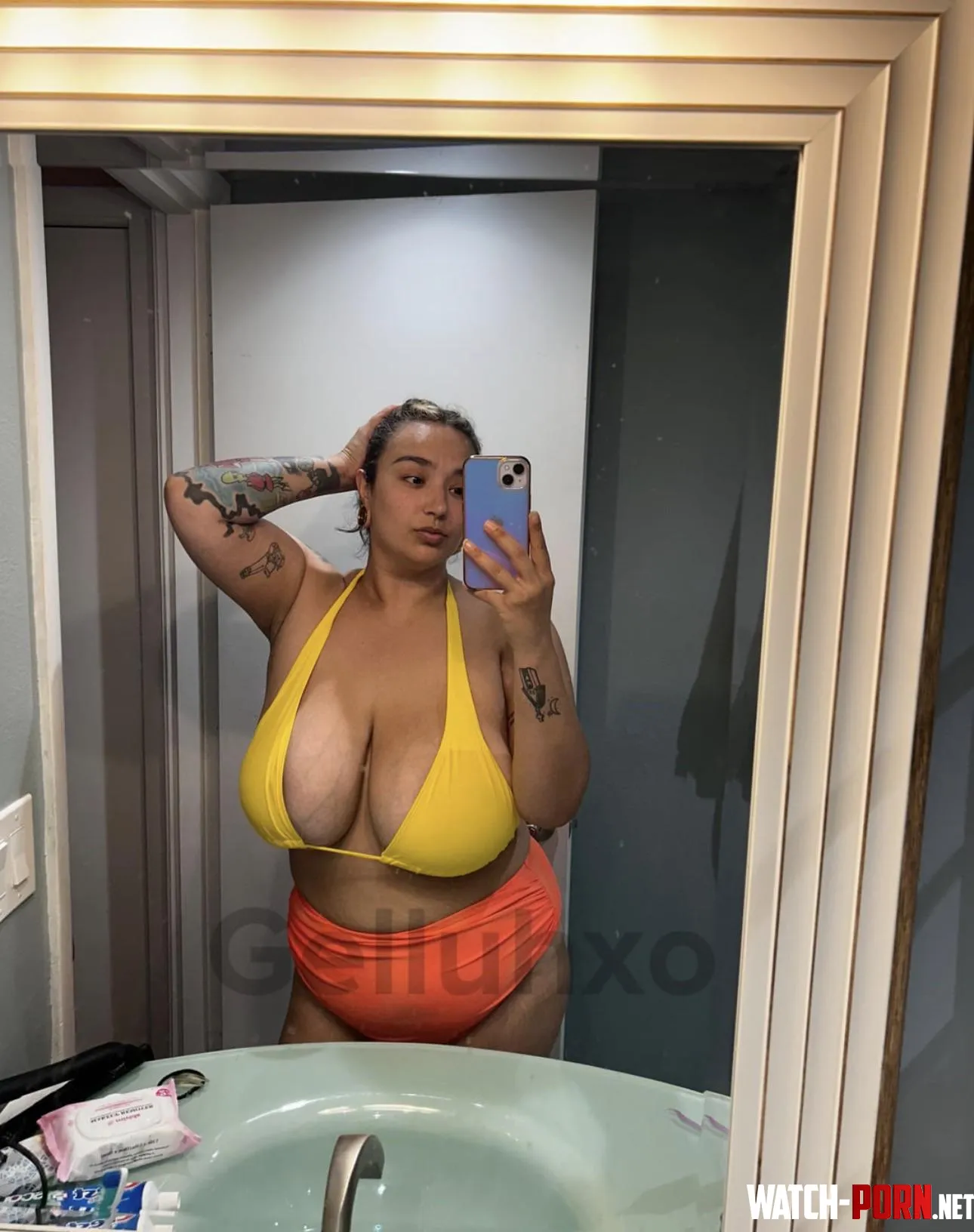 Full titty worship video on my page for no PPV in 6 hours! by gelluh