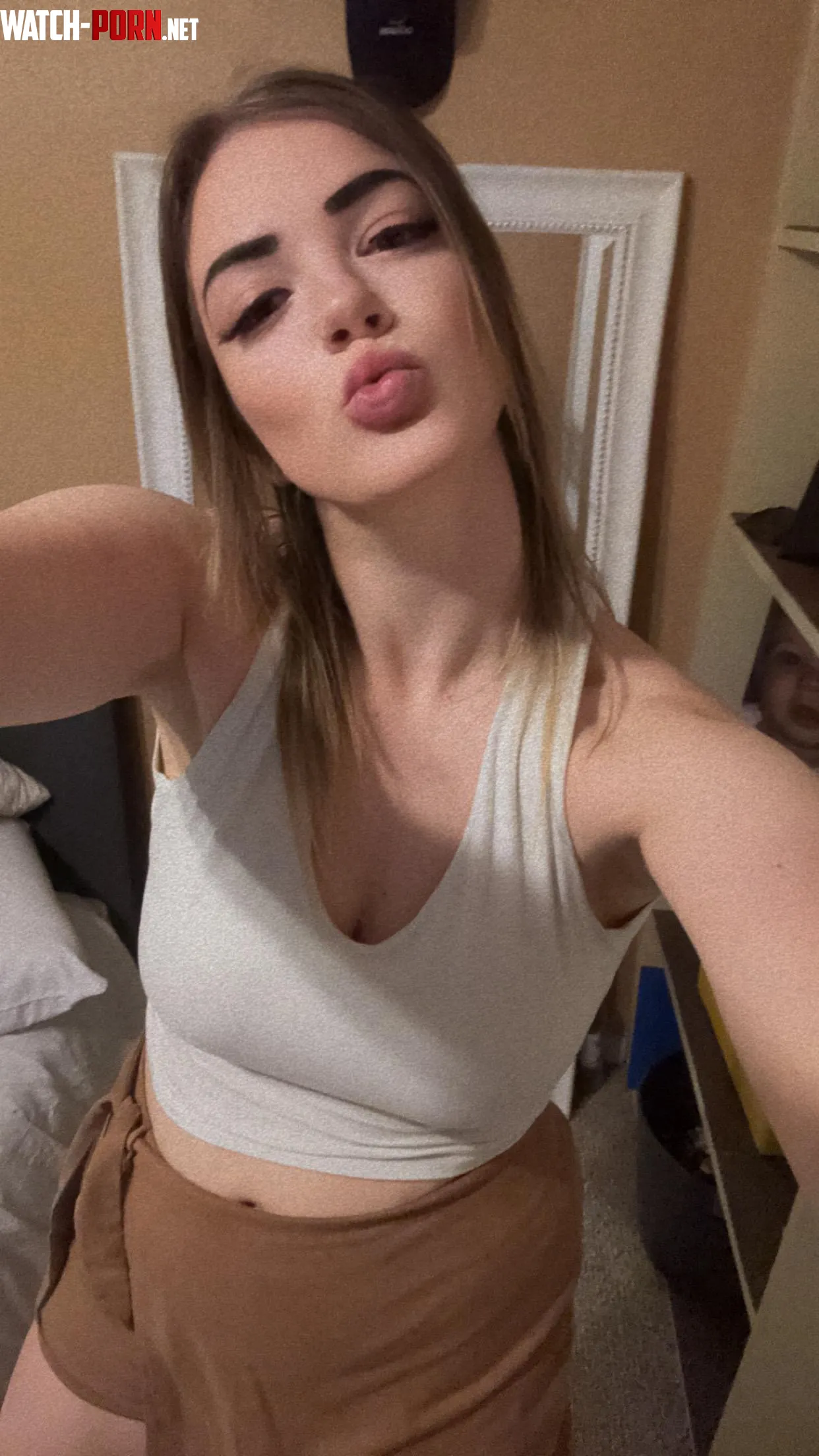 Have you had your c0ck kissed today by Hot4Eggplant