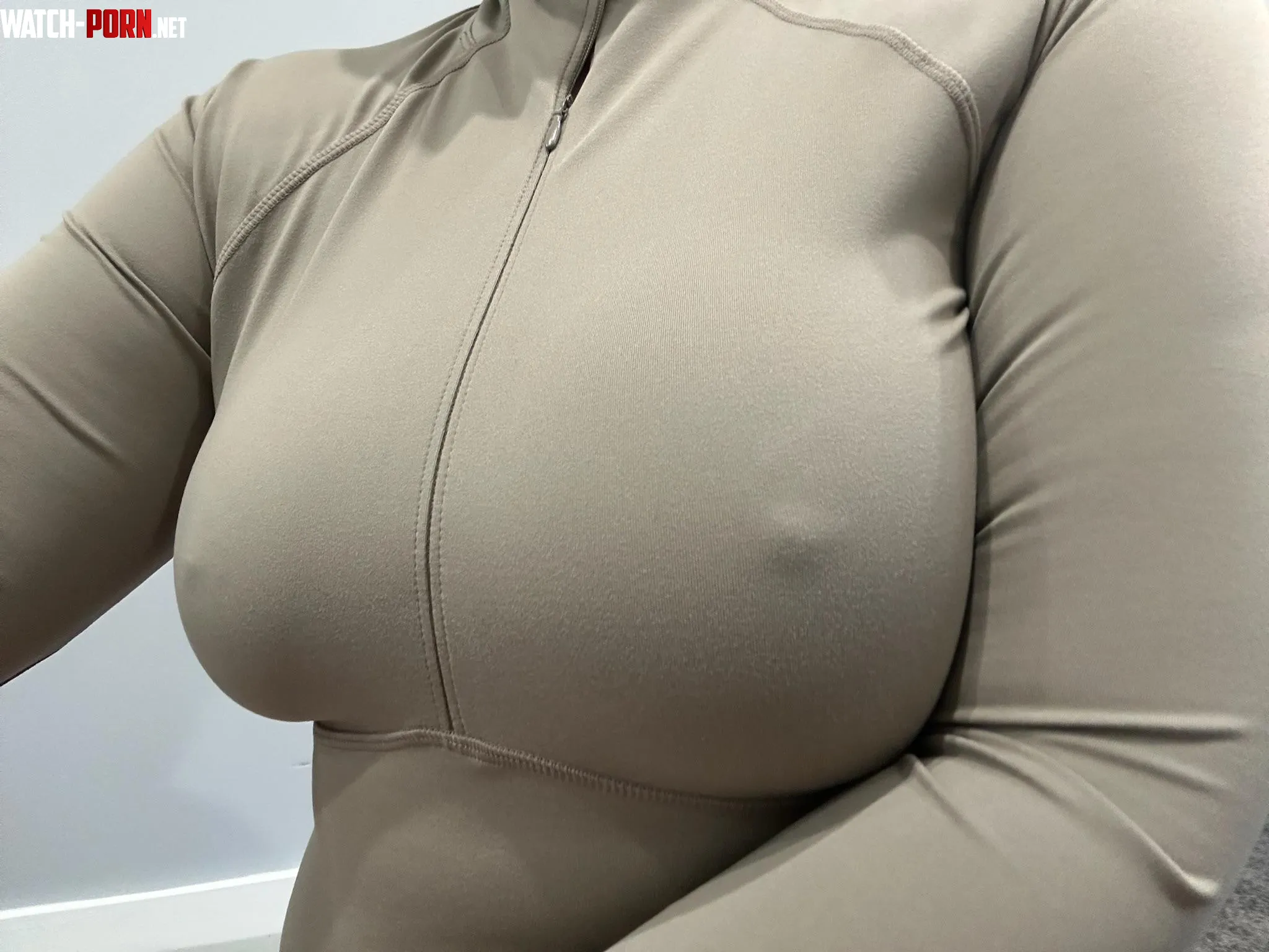 Time for a walk 😂🙈💦 by PeachyPiperNextDoor