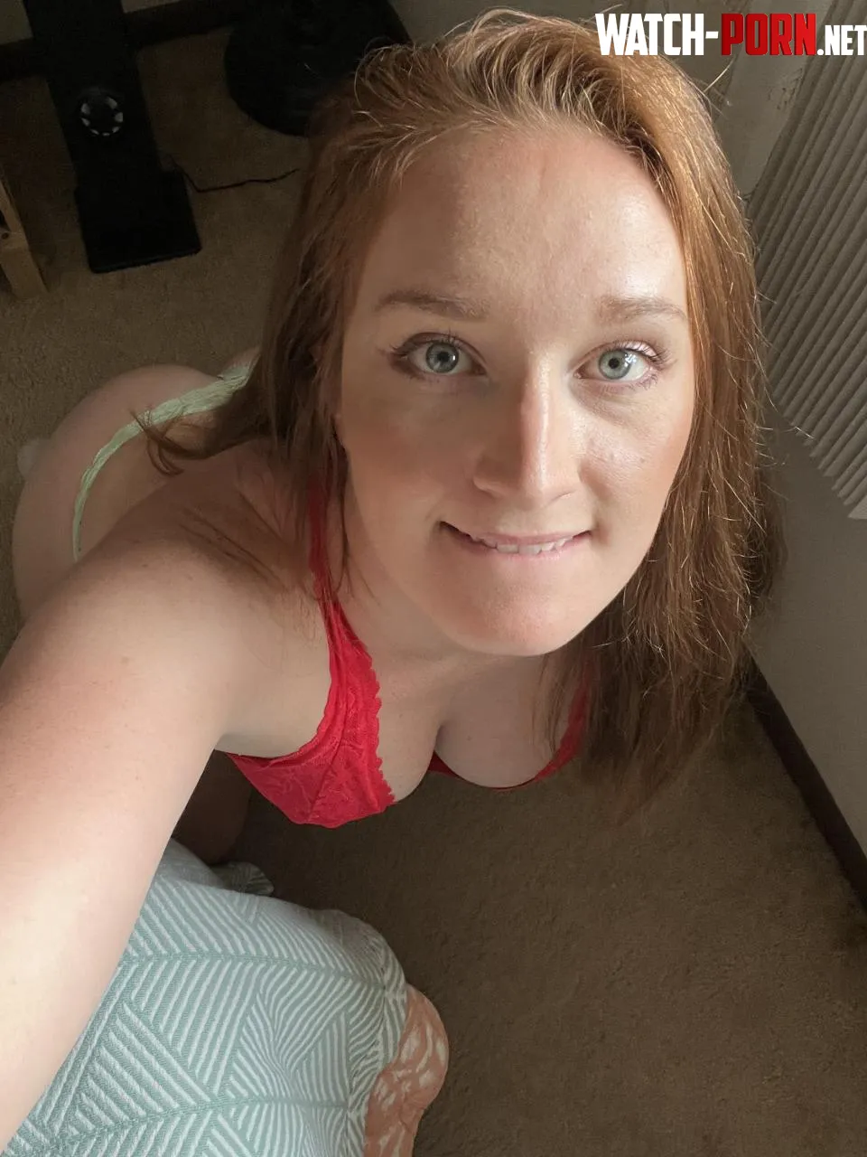 are you down to cum all over my face? by Jessginger18