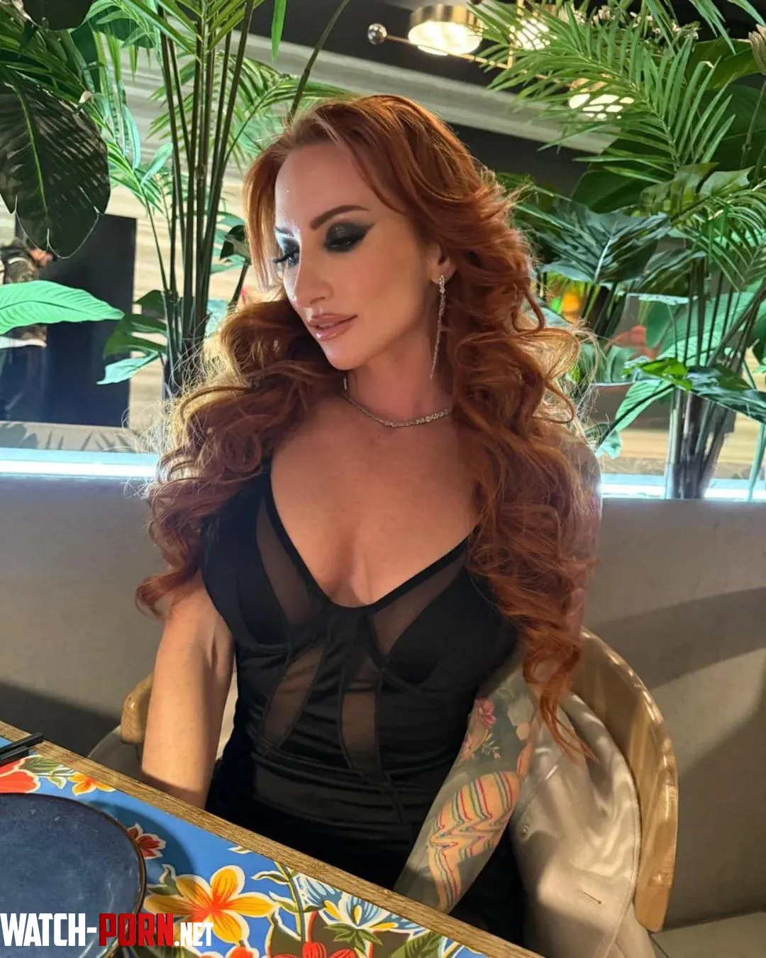 POV: you’re on a date with Sophia Locke by ImperialRanger7994