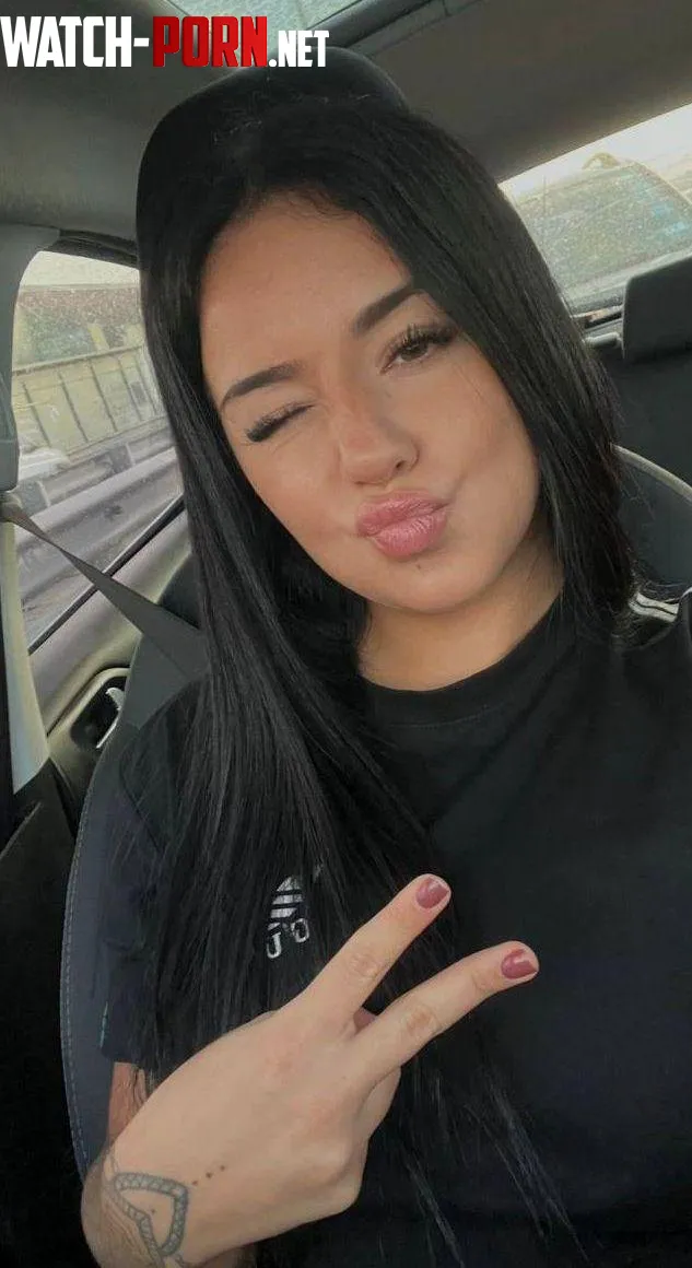 sweet look risky mood by SereneSorceressx