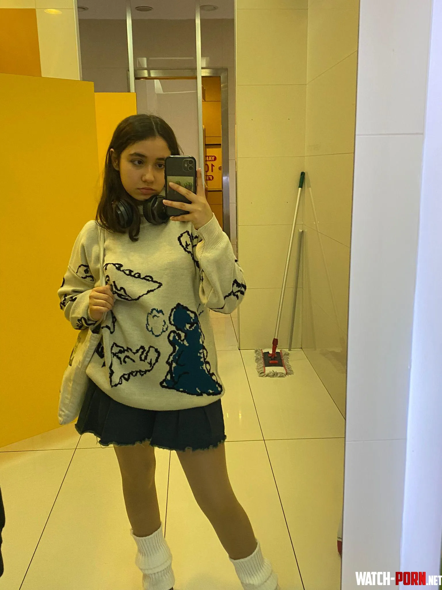 i didn’t see a rule that specified i had to be naked by FlizyLizzy