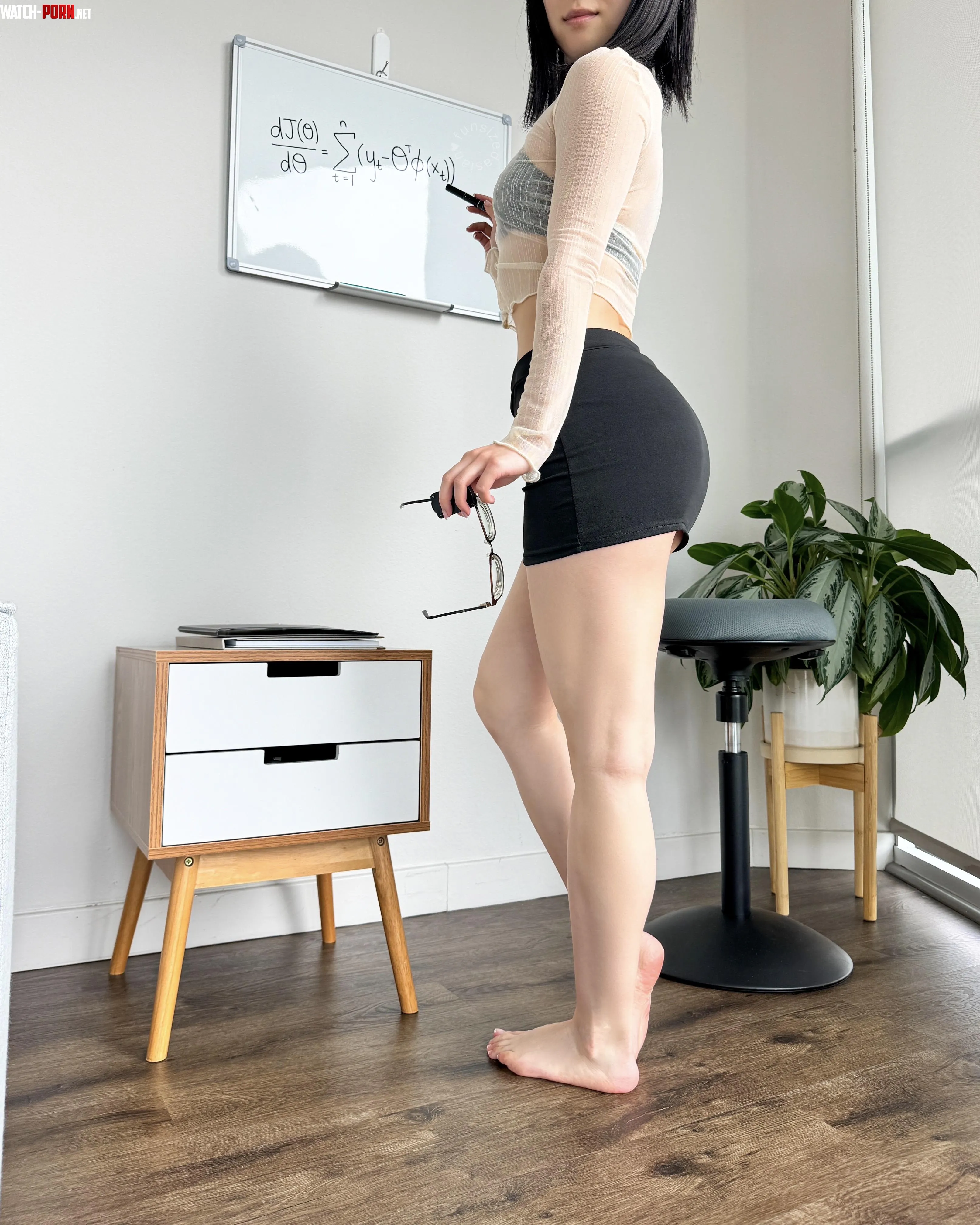 long story short: legs by fun-sized-asian