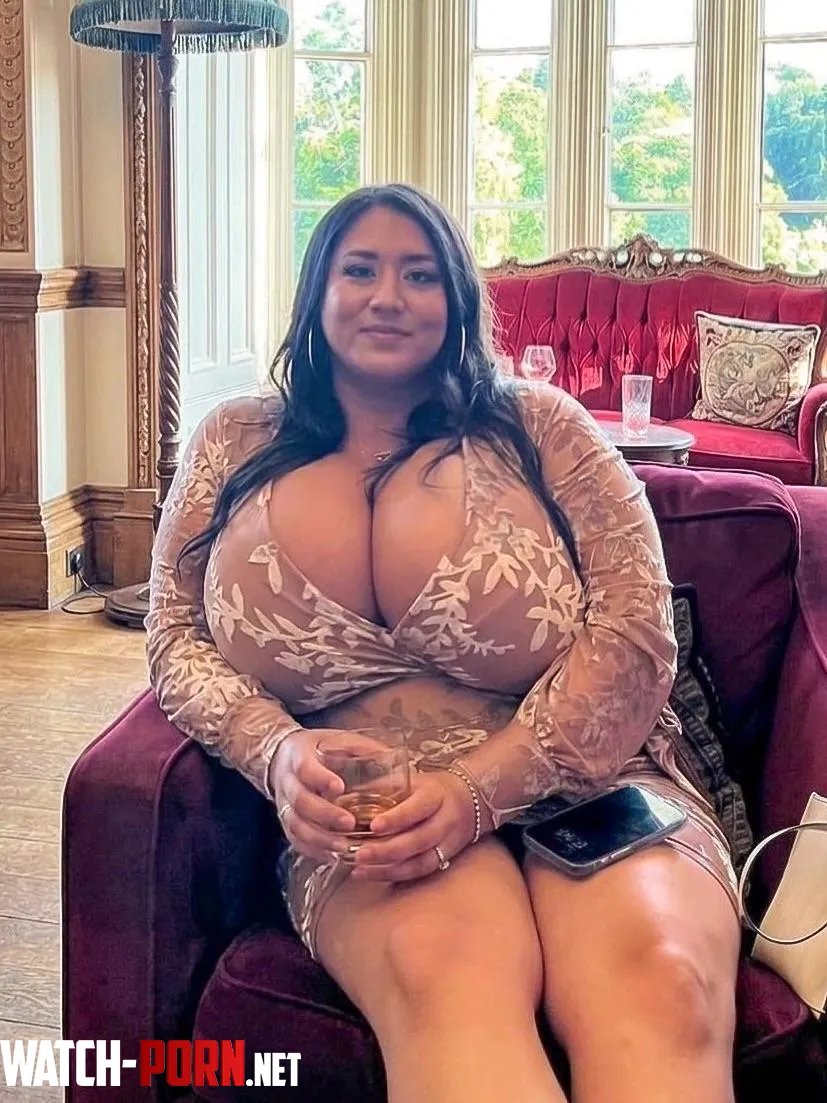 Gorgeous woman by Hot_Perception6950