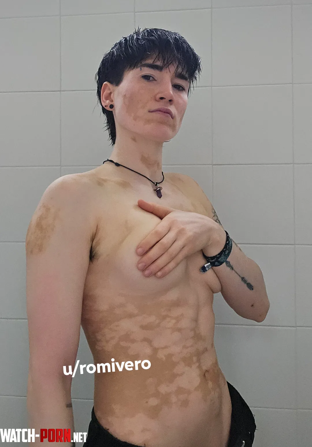 Dark brunette here;) by romivero