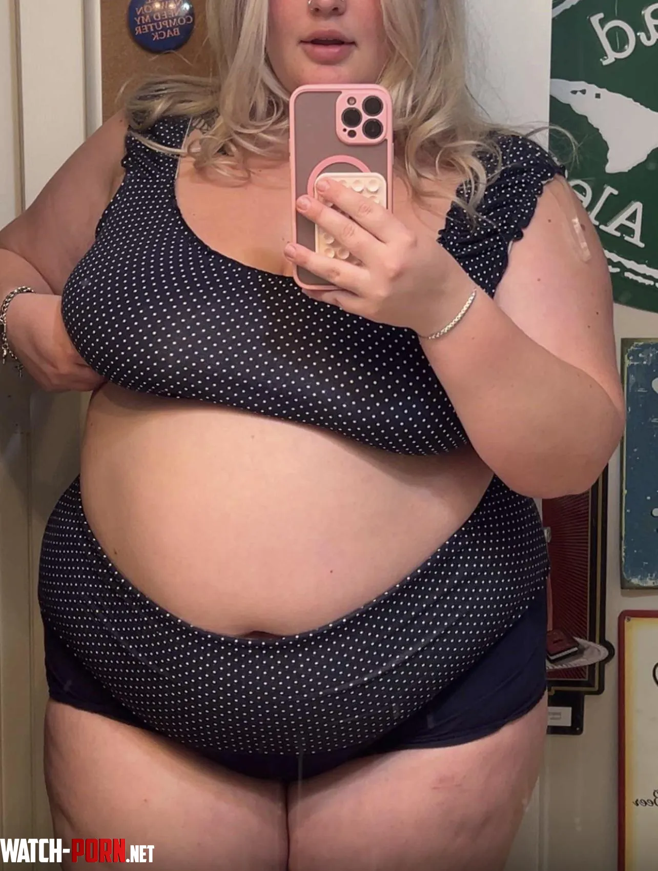 What do you notice first?🥴🐷 by Key-Cash9988