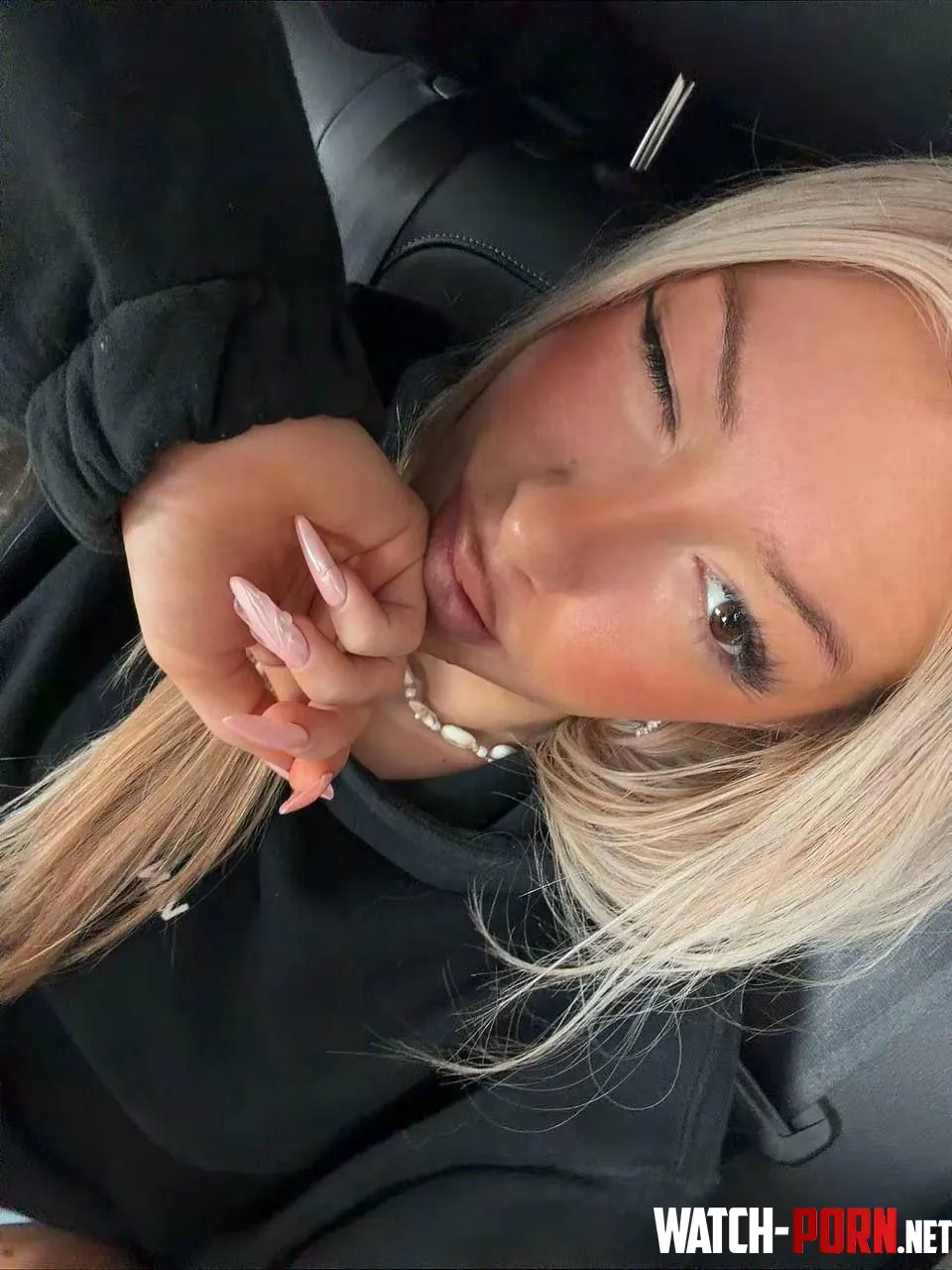 girl of ur dreams by Juniorrima