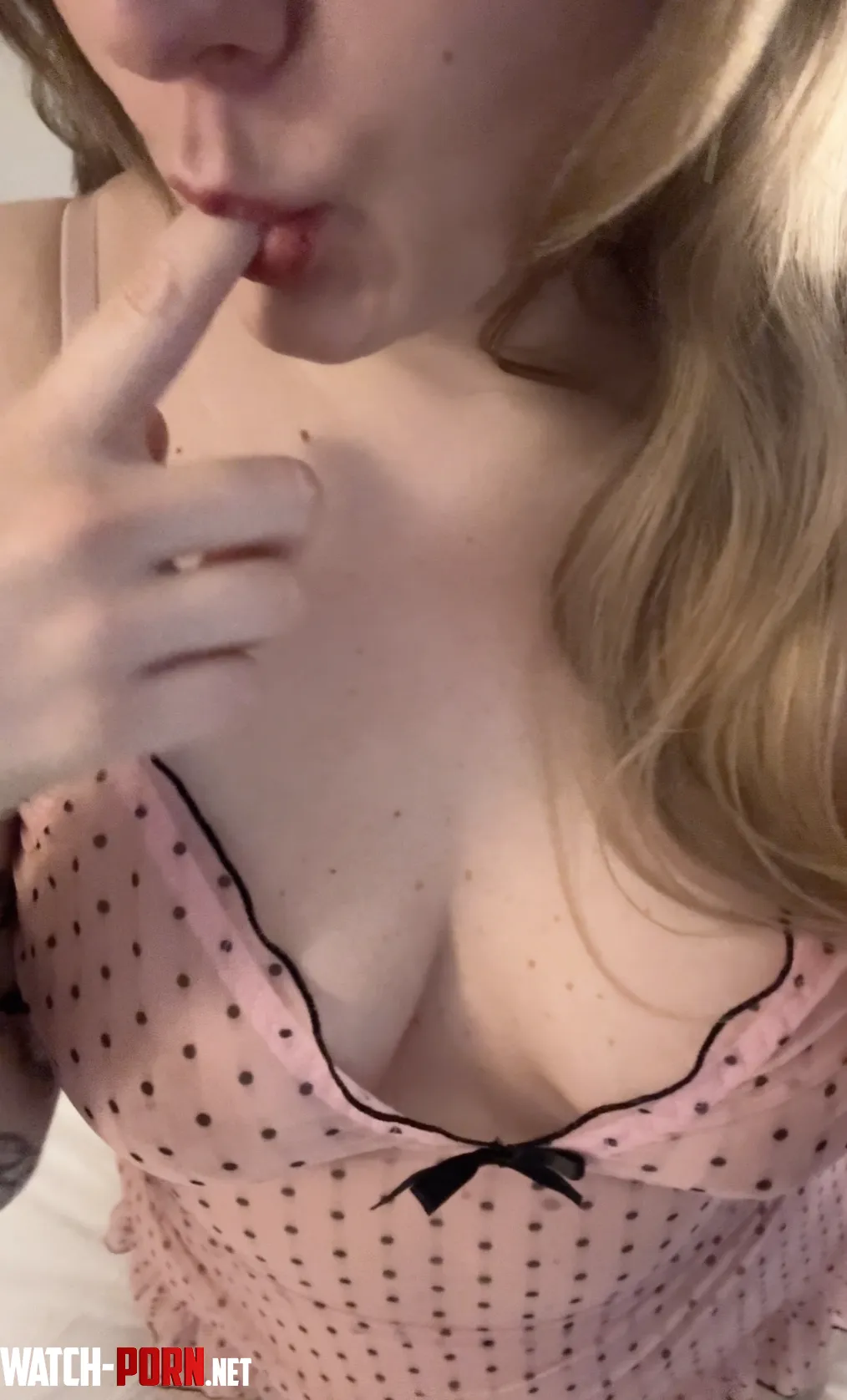 two guesses what is on my mind rn by lilith_of_london