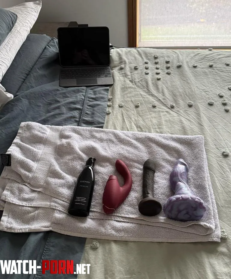 Left to right in order of my wife’spay session. One of our thicker BDs is the main event. by leoaries6969