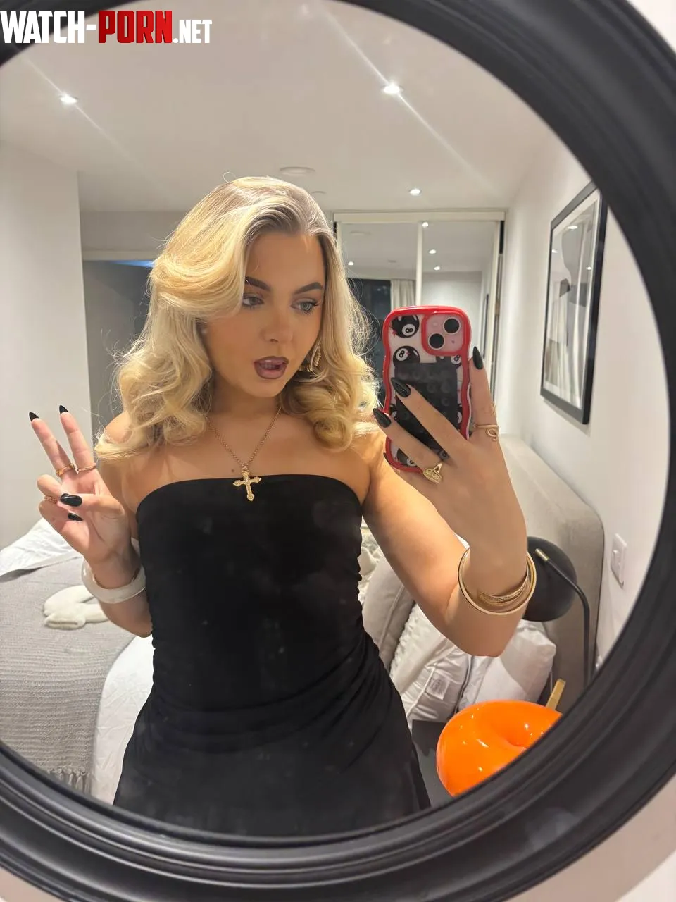 Care to join me for a little hangout? by Mysterious_Sir_1174