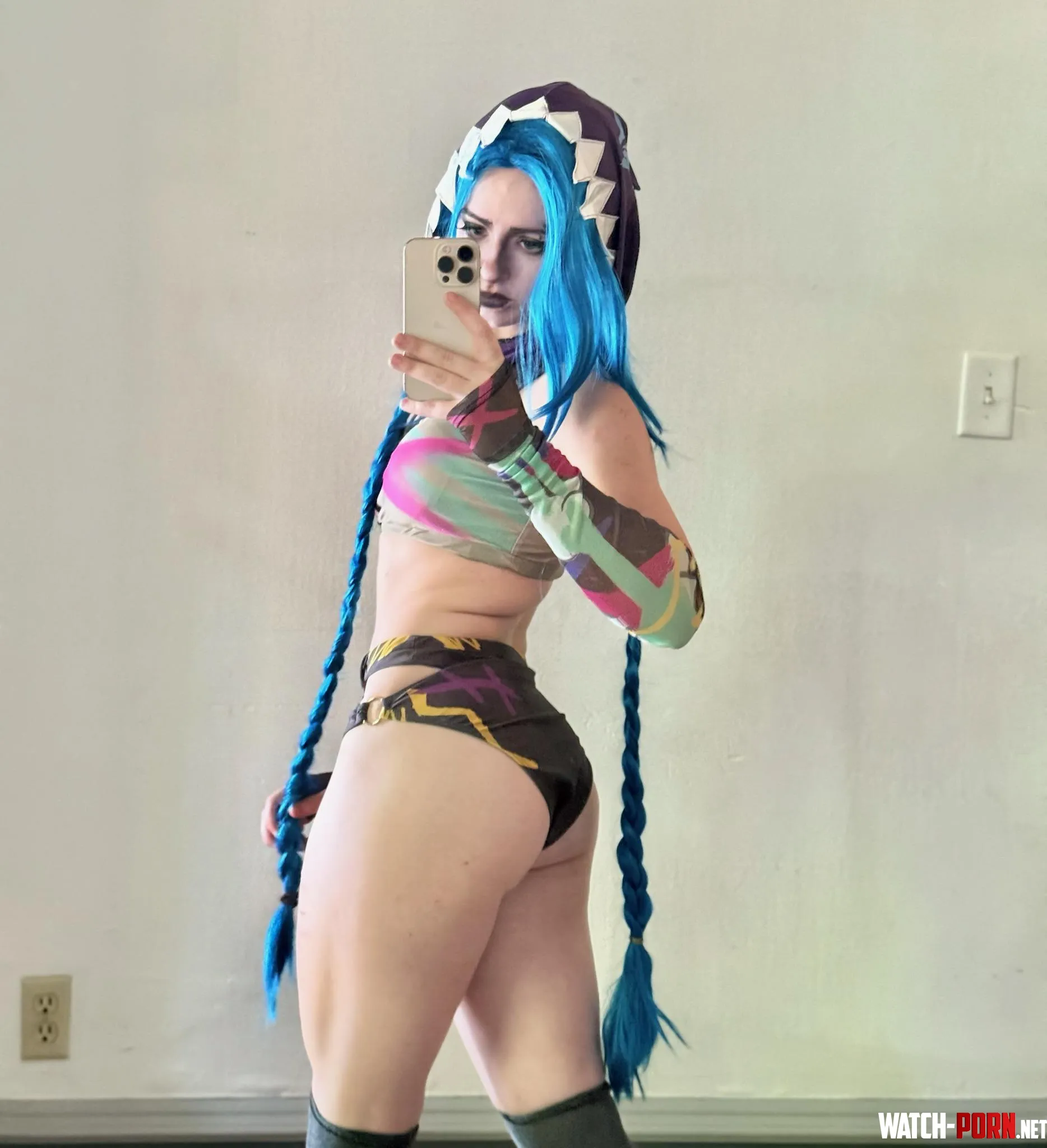 Jinx (League of Legends) by Plumcry by elexirrrr