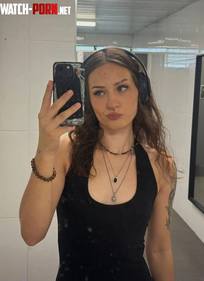 Lips saying please by mochacaramela