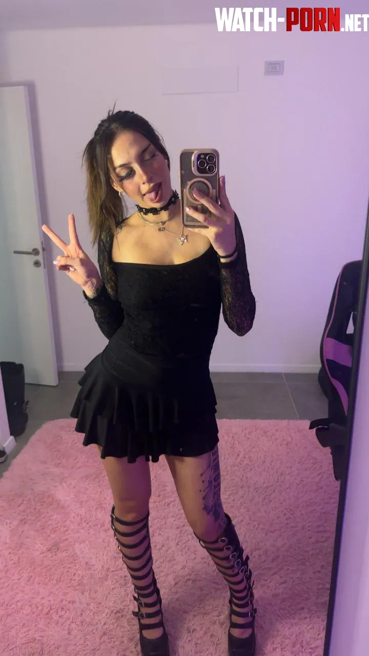 Just a simple and natural beauty by sophiequ1nn