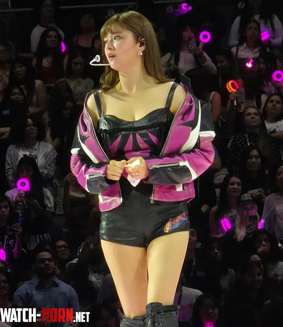 Jeongyeon – TWICE by No-Pitch-5996