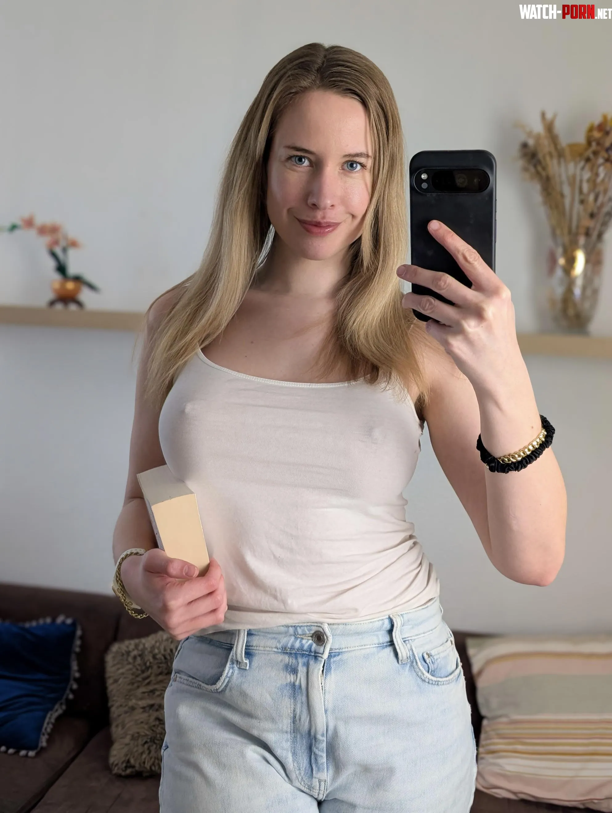 Librarian in white by naturalgirl_mel