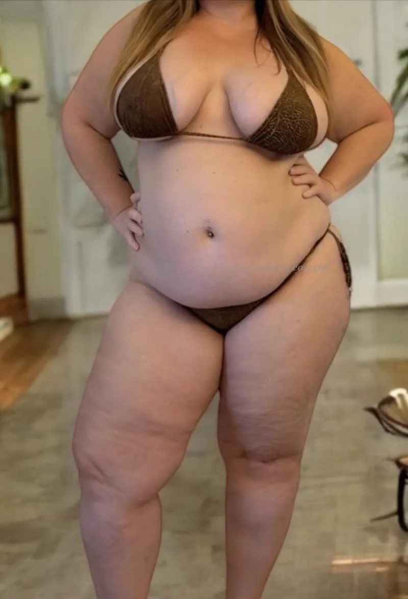 Thumbnail YourCurvyCowgirl's Spring Break Style | BBW
