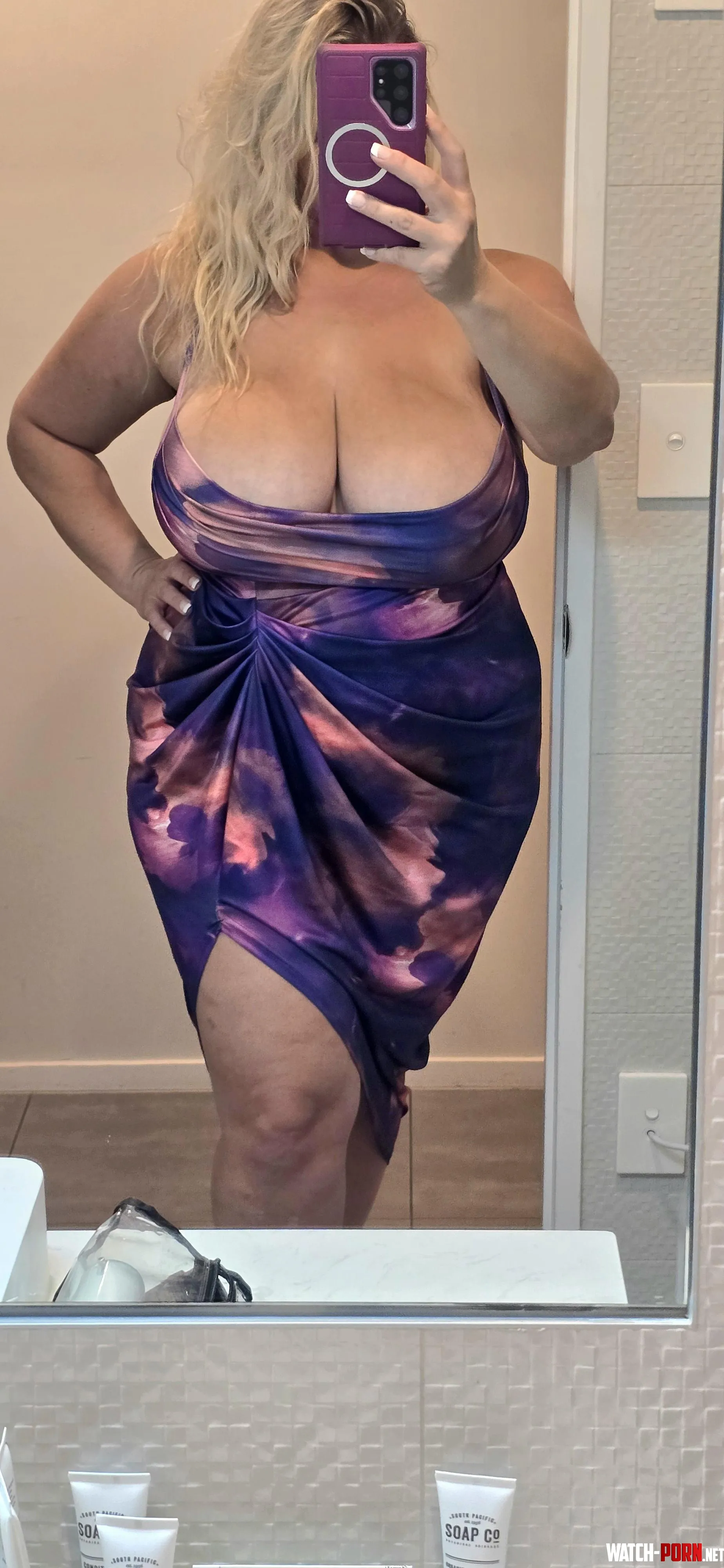 I hope my cleavage *is* distracting ;) by LustingAfterLacey