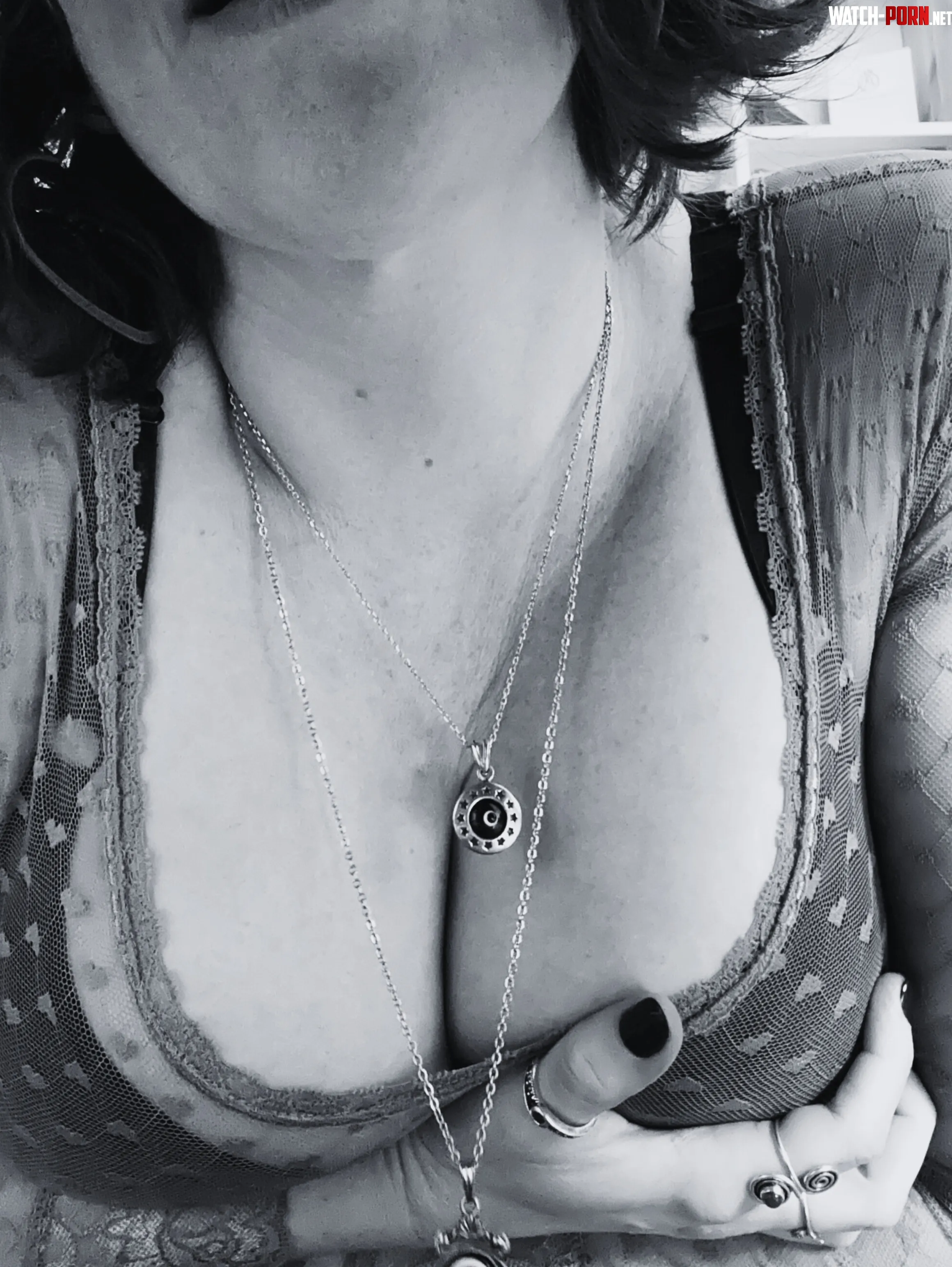 I take pleasure in the fact that me working at the cafe makes it hard for y'all to focus by that_villainess