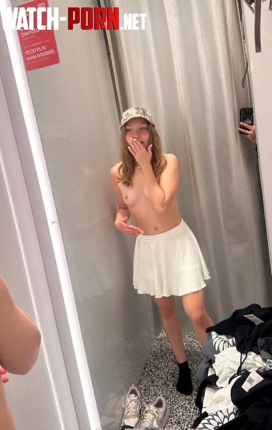 born in 2007.. is that too young for u by DarkWinkxo