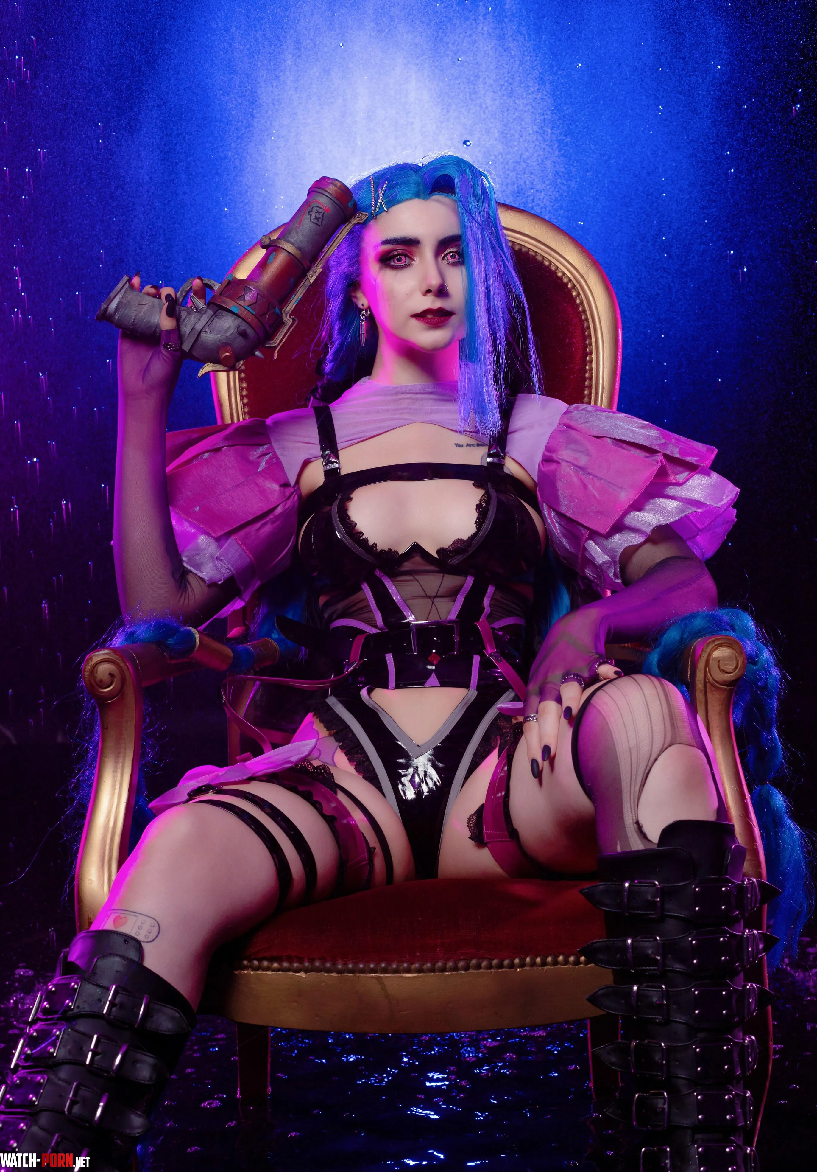 Aloeveraiskawaii cosplaying Jinx by aloeveraiiskawaii
