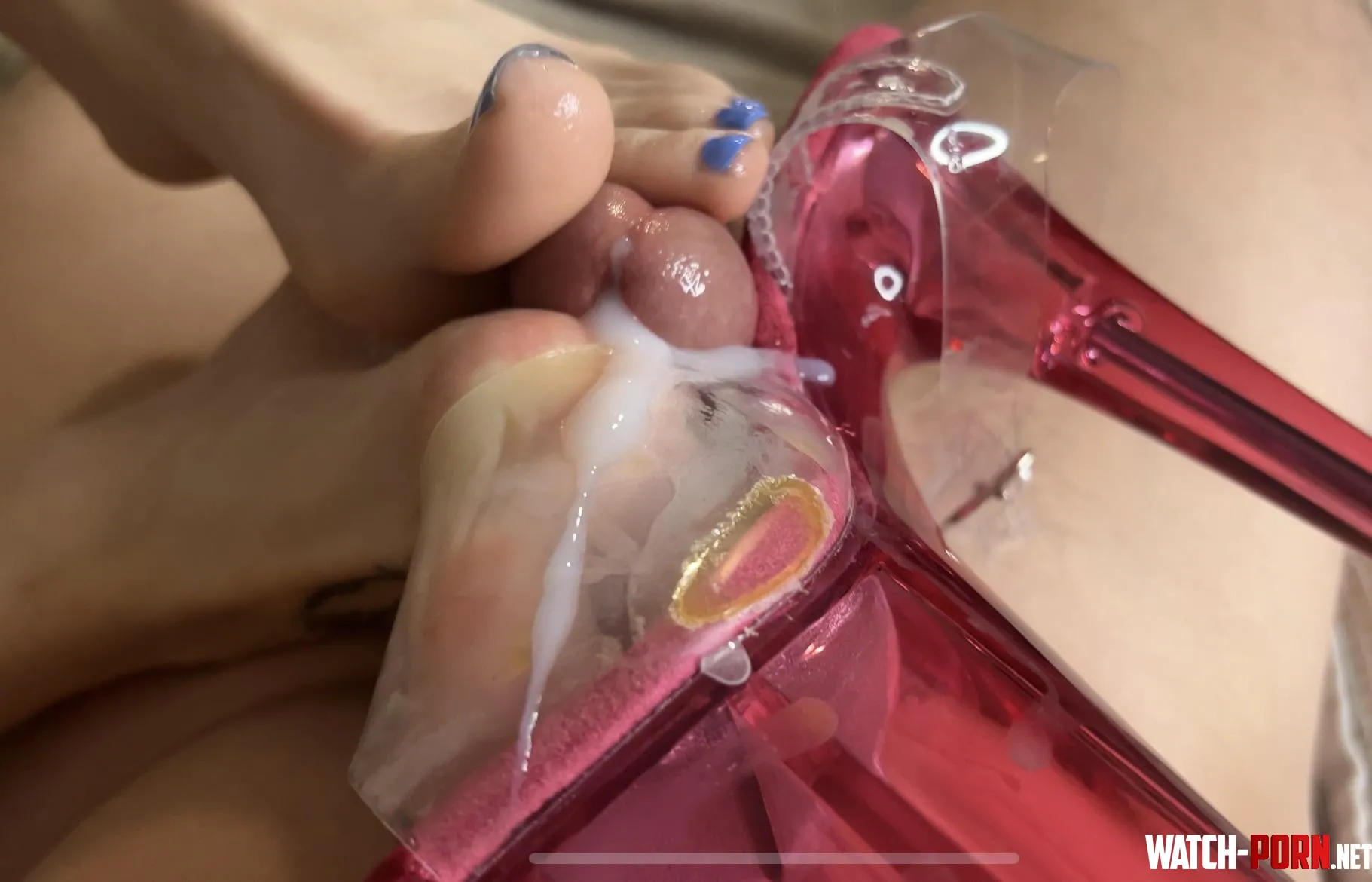 Cum stained heel getting another load by myprettyfeet6969