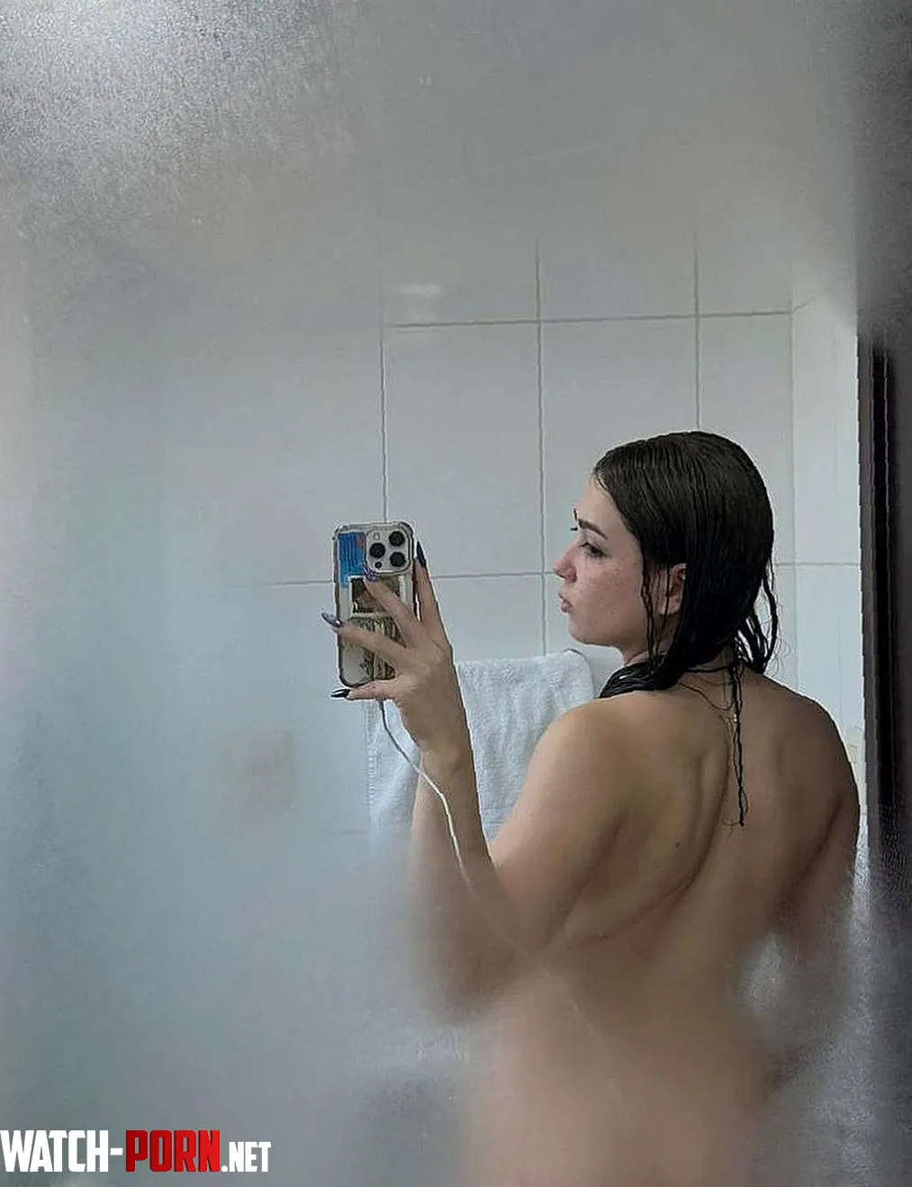 Pls rate my shower body 1-10 by carloselect