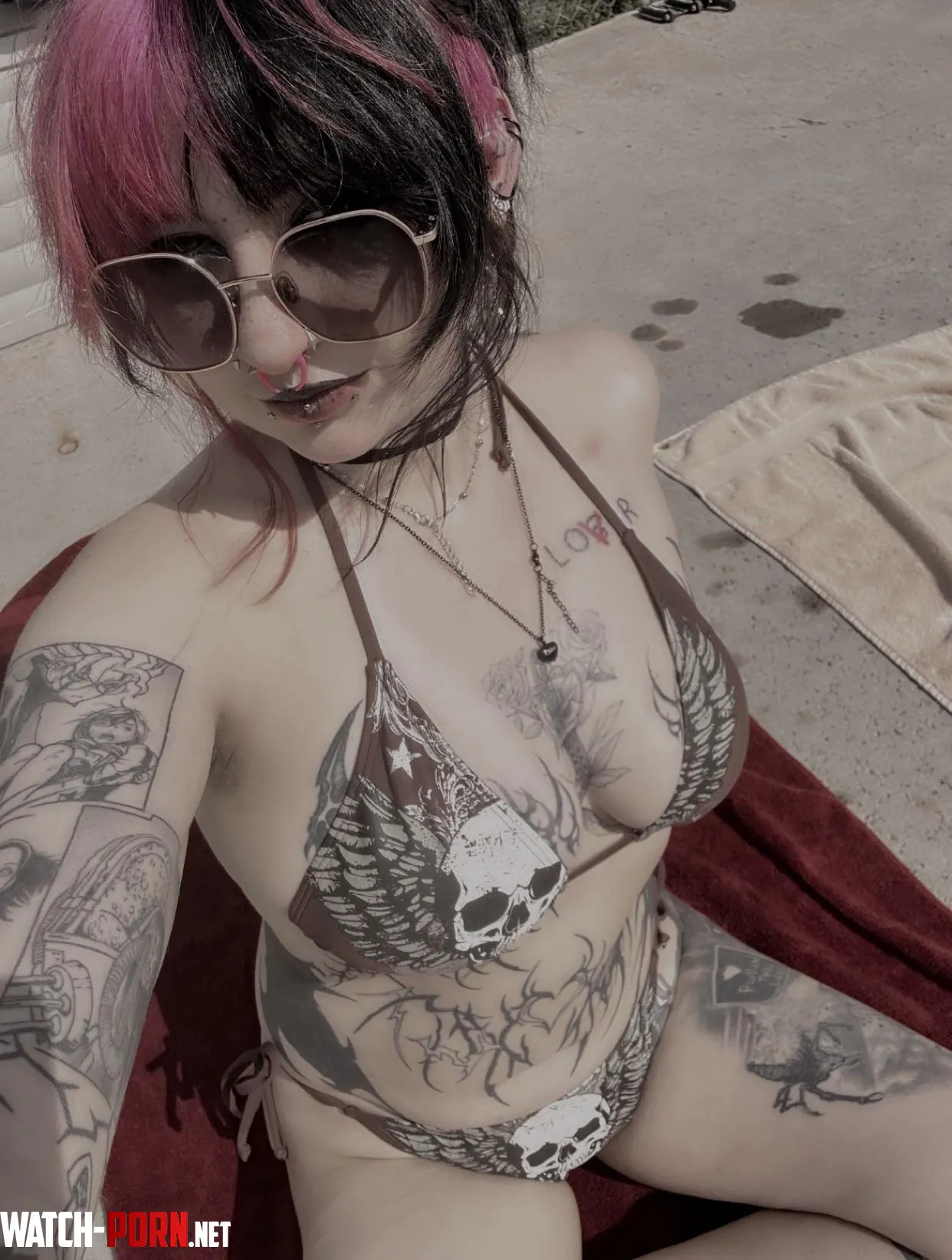 make sure you get all my tattoos with the sunscreen by cumbunii