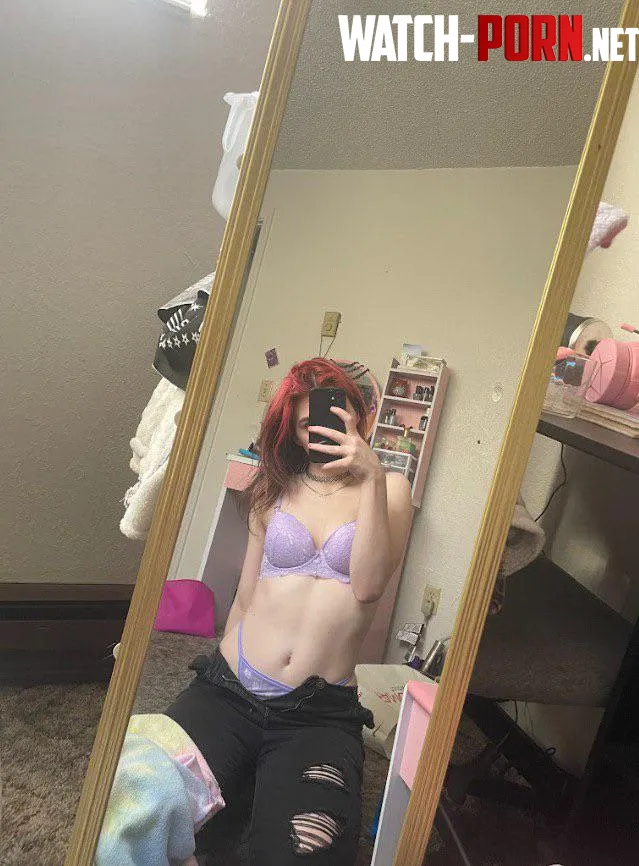 displaying her cute little body by honeysugarfoxy