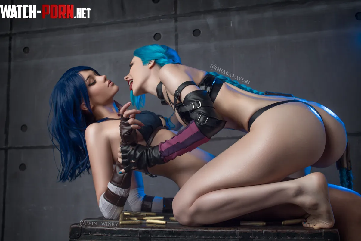 Jinx, Caitlyn cosplay by (Miakanayuri, Win Winry) by Miakanayuri
