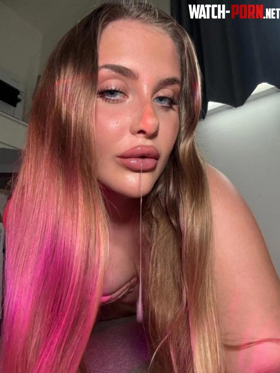 open wide😛 by peychegabriella