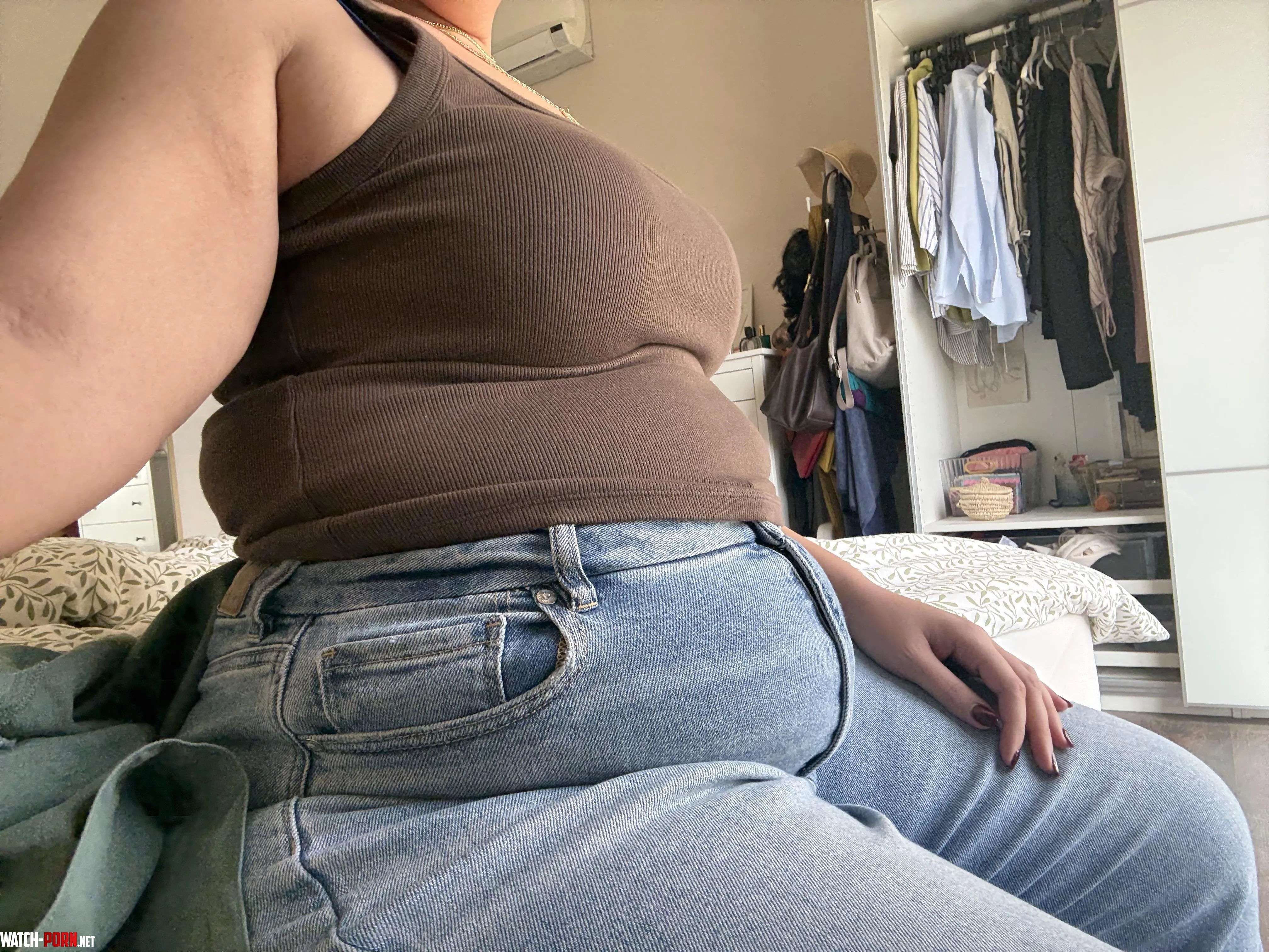 Belly in jeans by kairokween