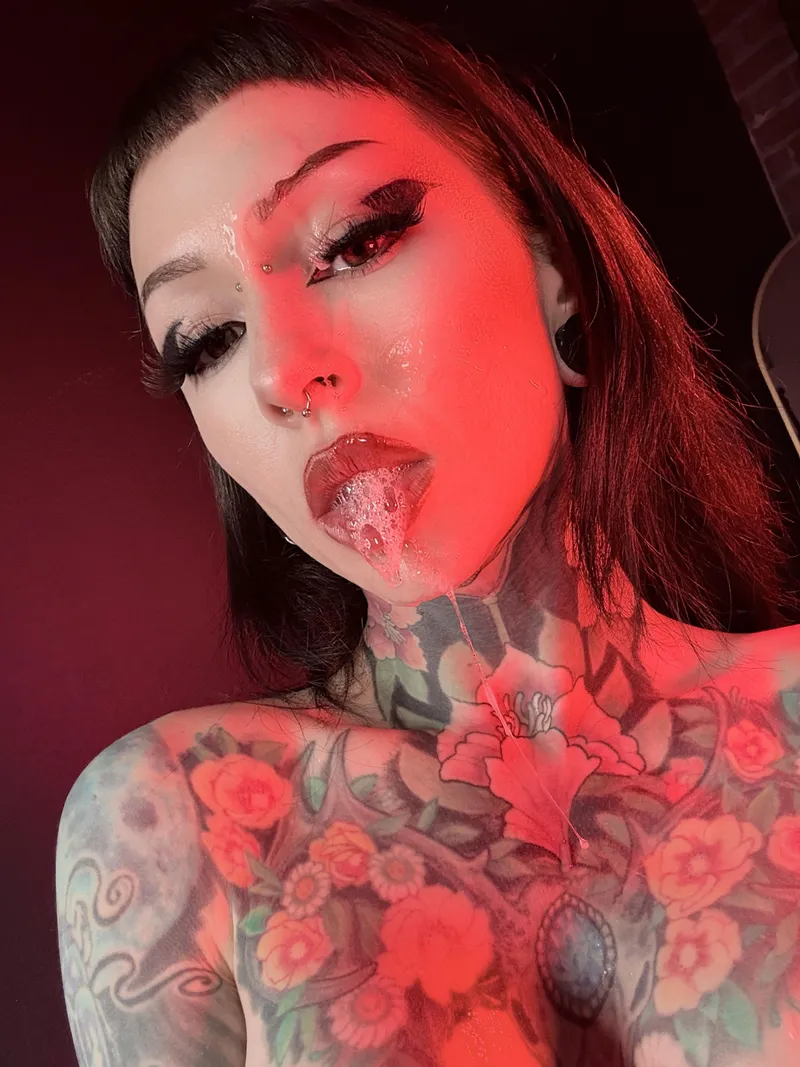 Thumbnail Luna_sonora2's Guide to the Ultimate Date: BJ & Facial Fun